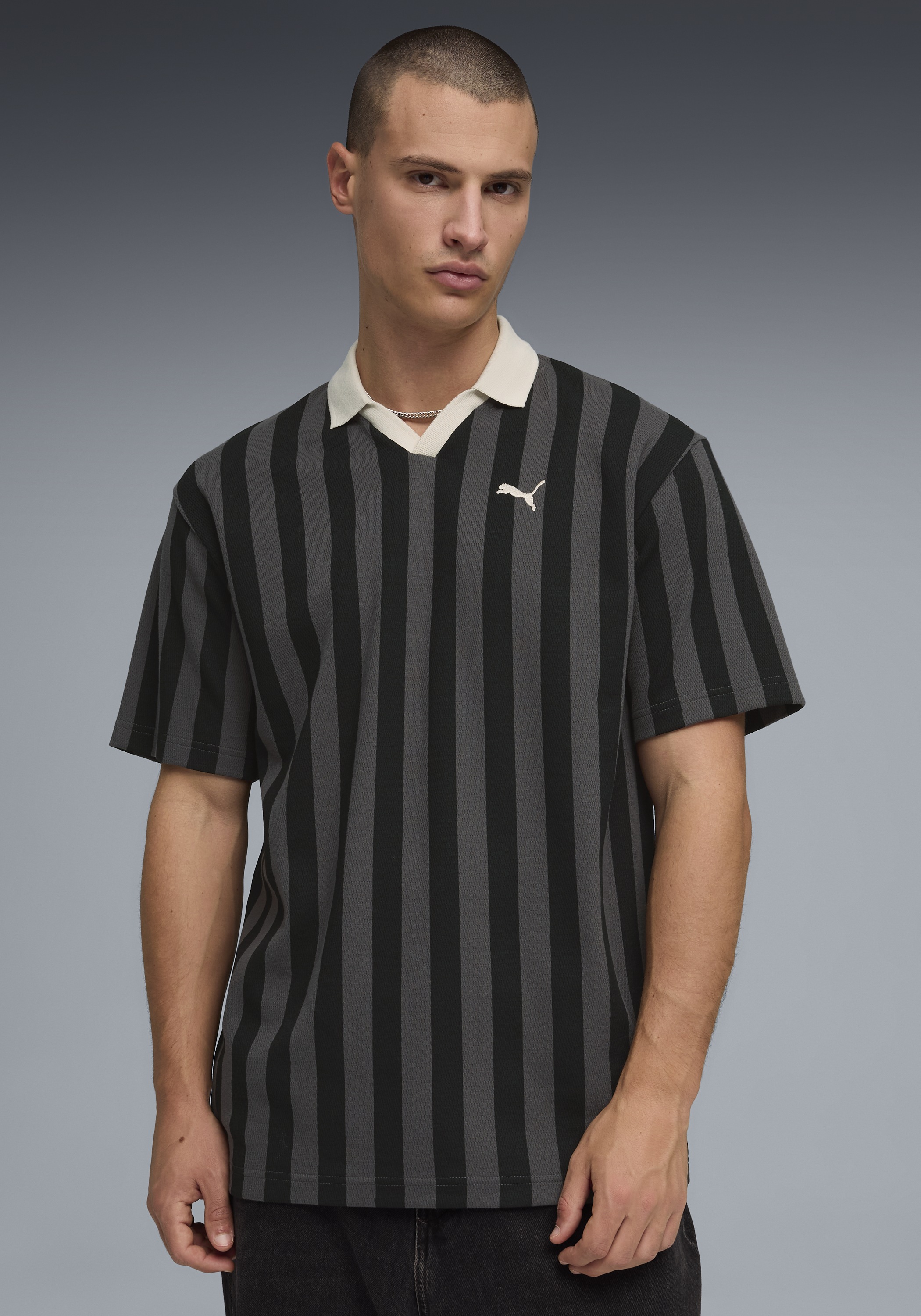 PUMA T-Shirt »CLASS RELAXED PINNACLE POLO« für aktive Erwachsene, Rundhalsausschnitt, Kurzarm-Design