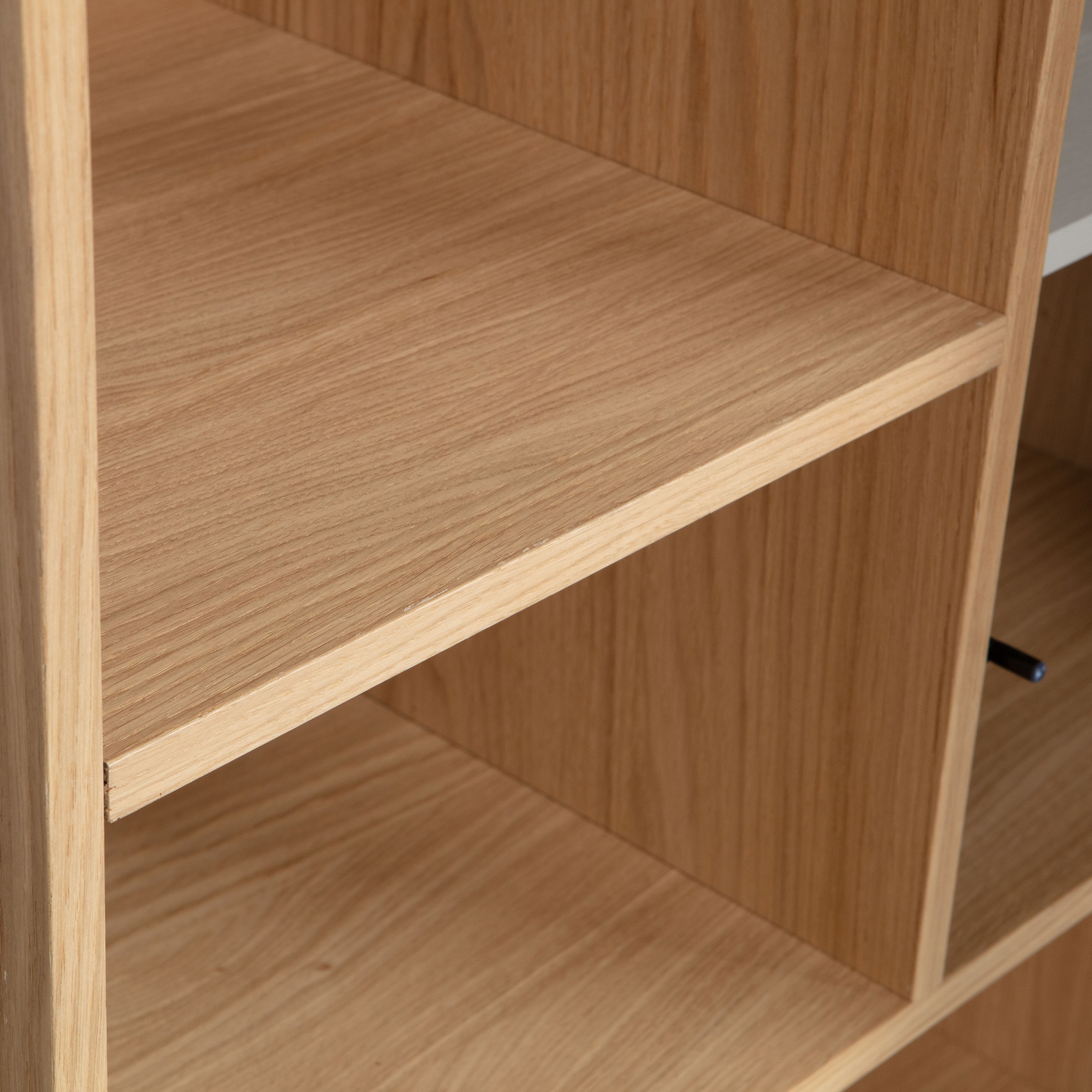 WOOOD Stauraumregal »Modulair mit Push-to-open und FSC® Eichenfurnier B110 x T40 x H199 cm« Vielfältige Fächergrößen, Tragkraft 15 kg pro Einlegeboden
