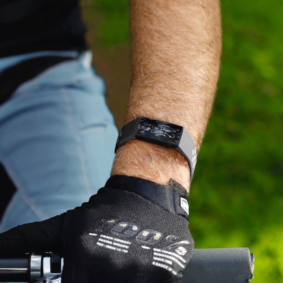 - Hama Charge jetzt - Smartwatch-Armband Abwaschbar »Ersatzarmband OTTO 3/4, 22mm, bei atmungsaktives bestellen Schmutzabweisend Rutschfest Fitbit Sportarmband«,