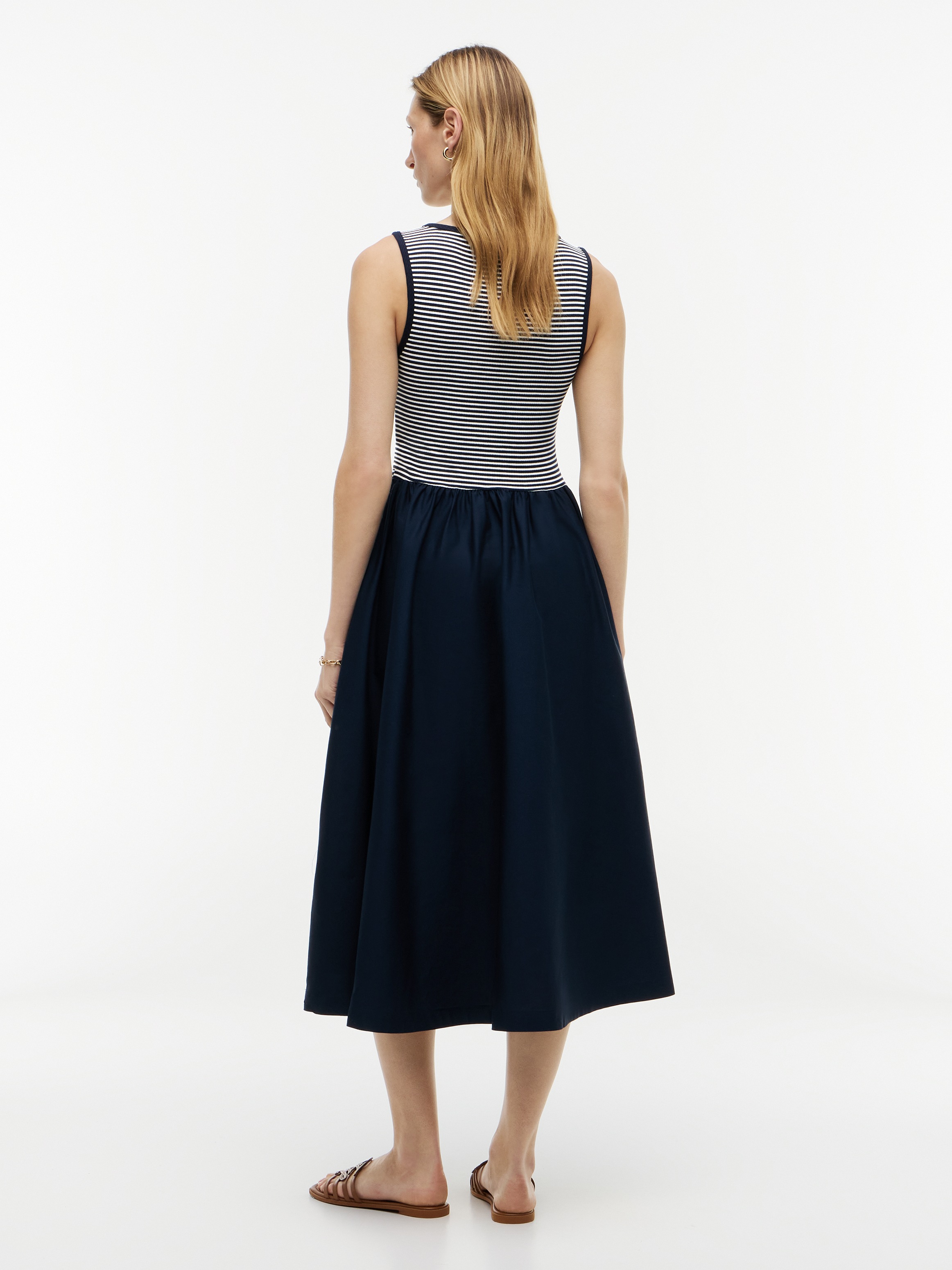 Tommy Hilfiger A-Linien-Kleid »5X2 RIB MIX MEDIA DRESS« Eingrifftaschen Baumwollmischung, figurbetont, Oberteil in gerippter Struktur