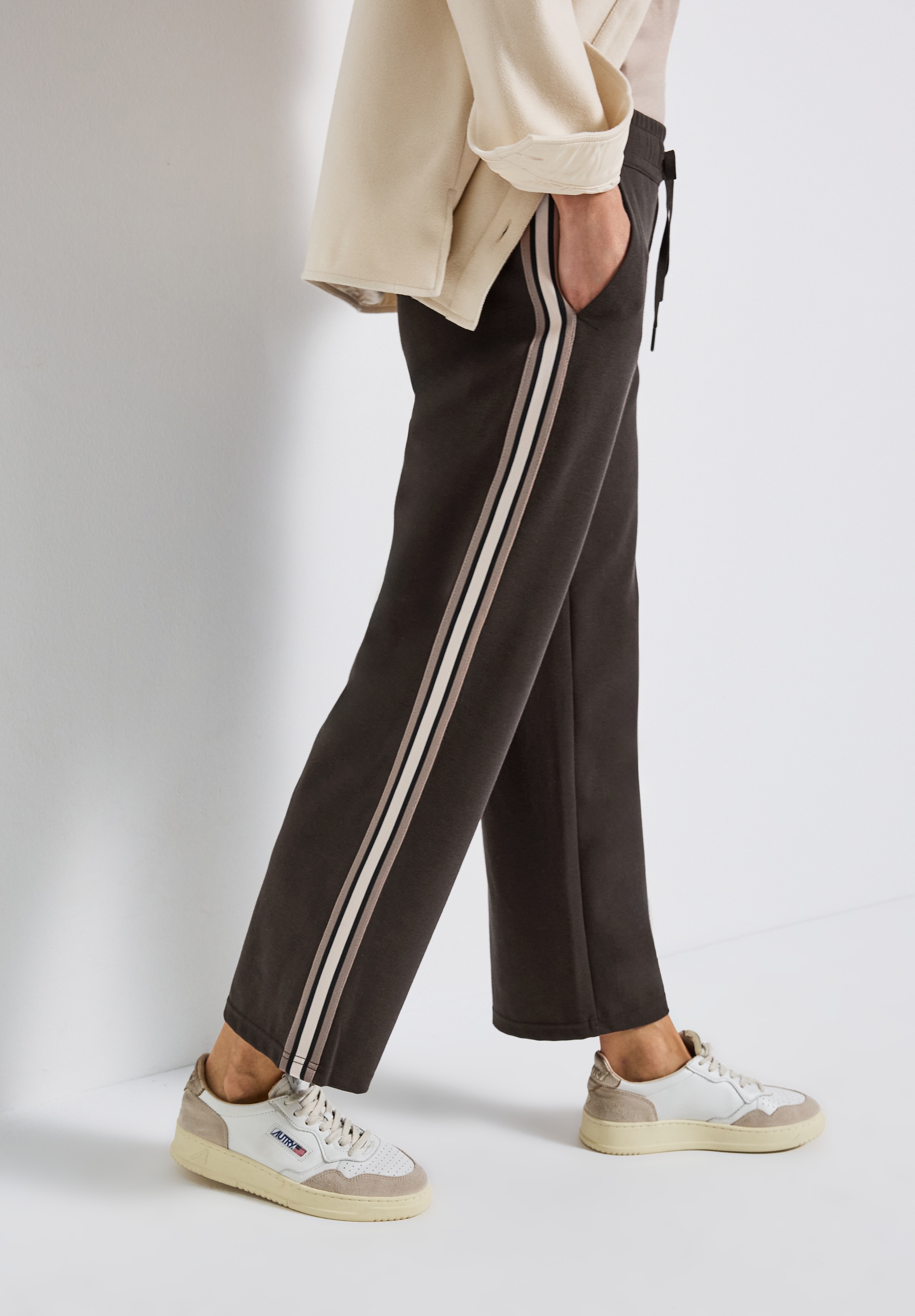 STREET ONE Stoffhose, mit elastischem Bund