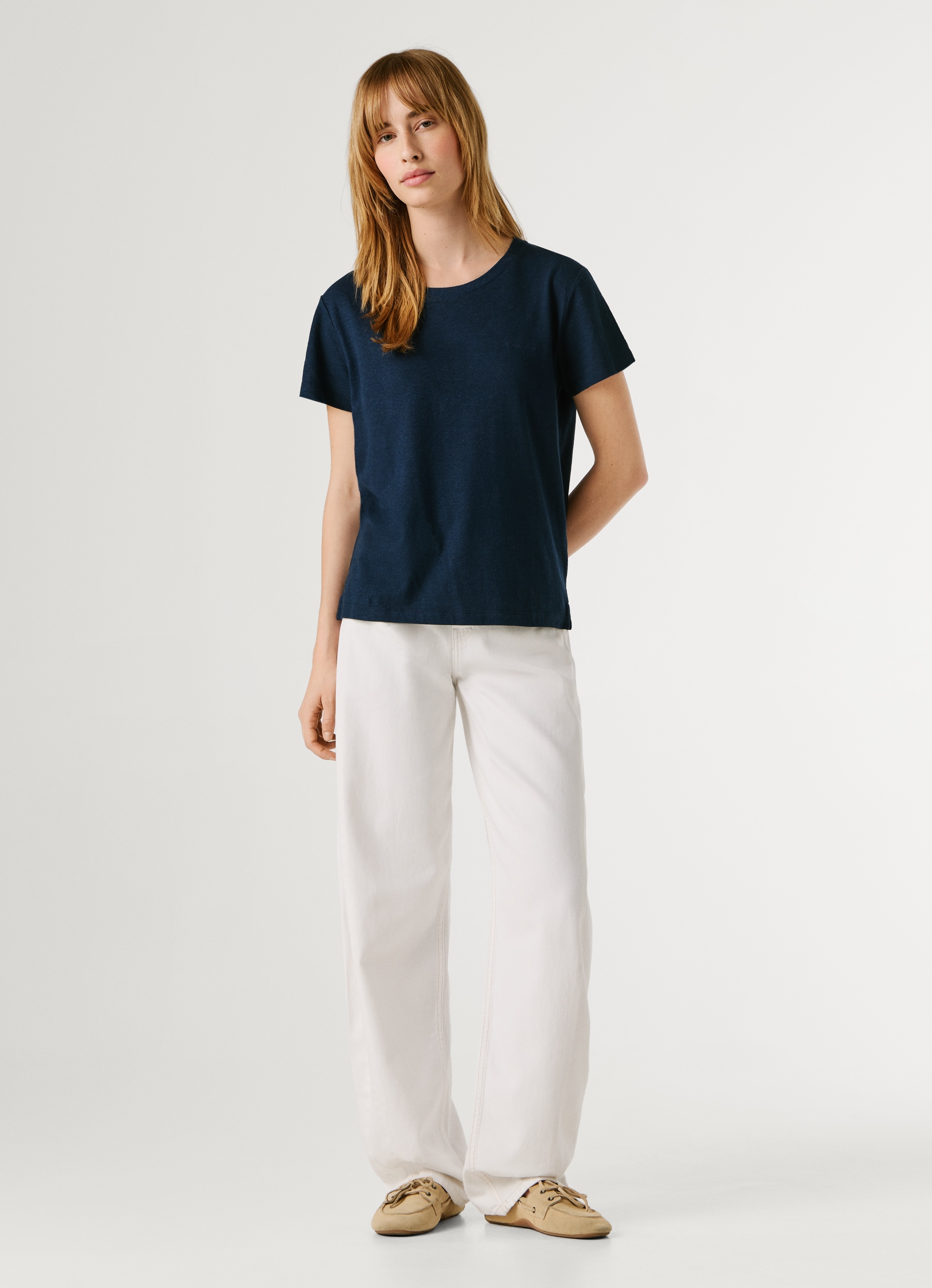 Pepe Jeans T-Shirt »MEGAN« mit Leinenanteil, Logostickerei auf der Brust