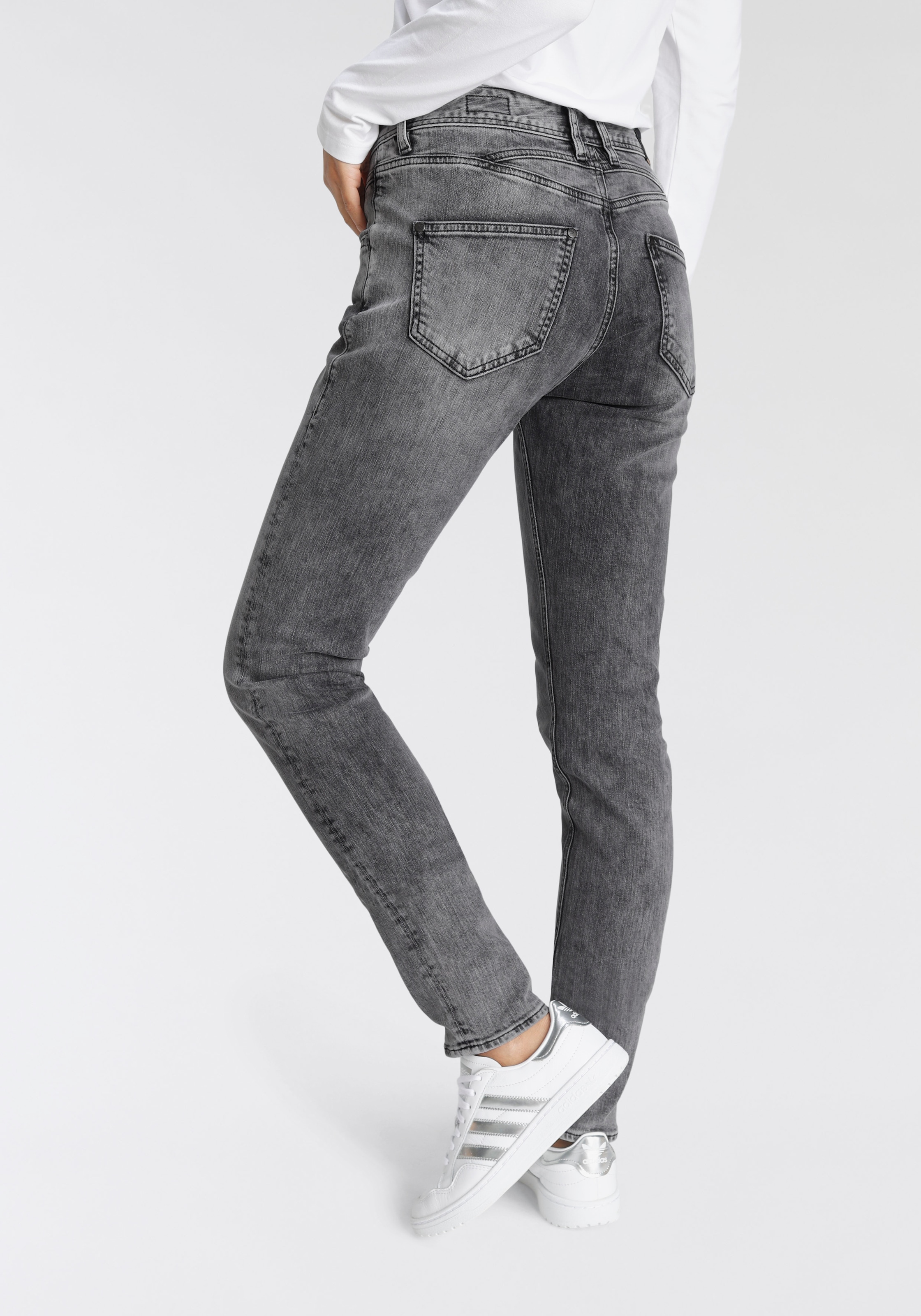 Herrlicher Slim-fit-Jeans »PEPPY SLIM POWERSTRETCH«, Normal Waist