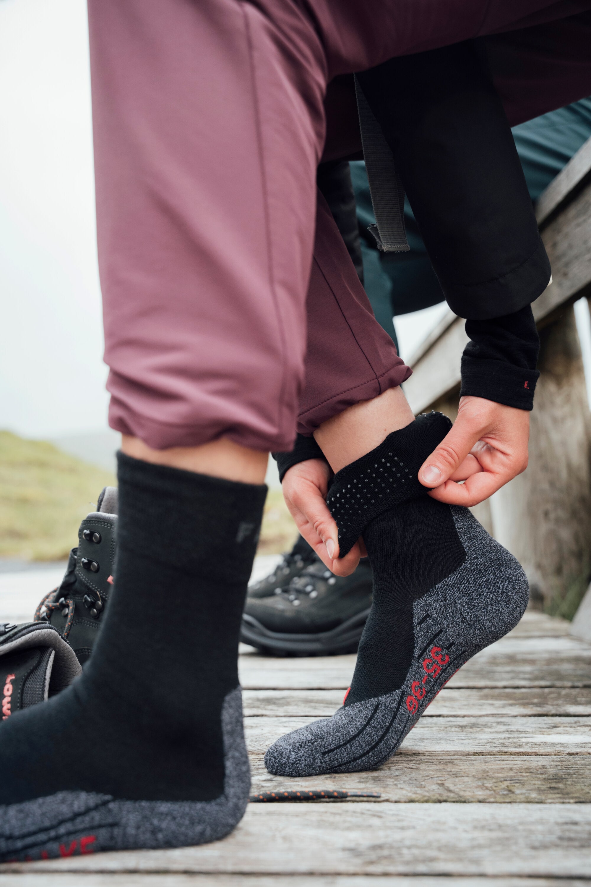 FALKE Socken »TK2 Explore Sensitive« 1 Paar tlg.
