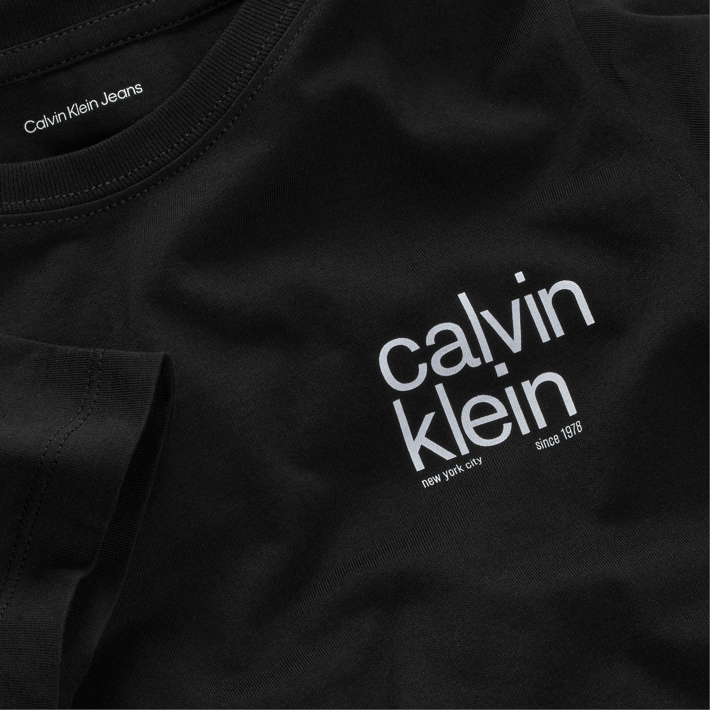 Calvin Klein Jeans T-Shirt »REG. CK SMALL GRAPHIC SS T-SHIRT«, für Kinder bis 16 Jahre, Logo-Print