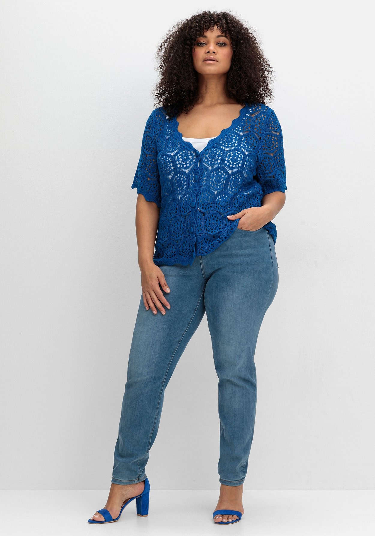 Sheego Cardigan »Ajour-Strickjacke im Ajourmuster«