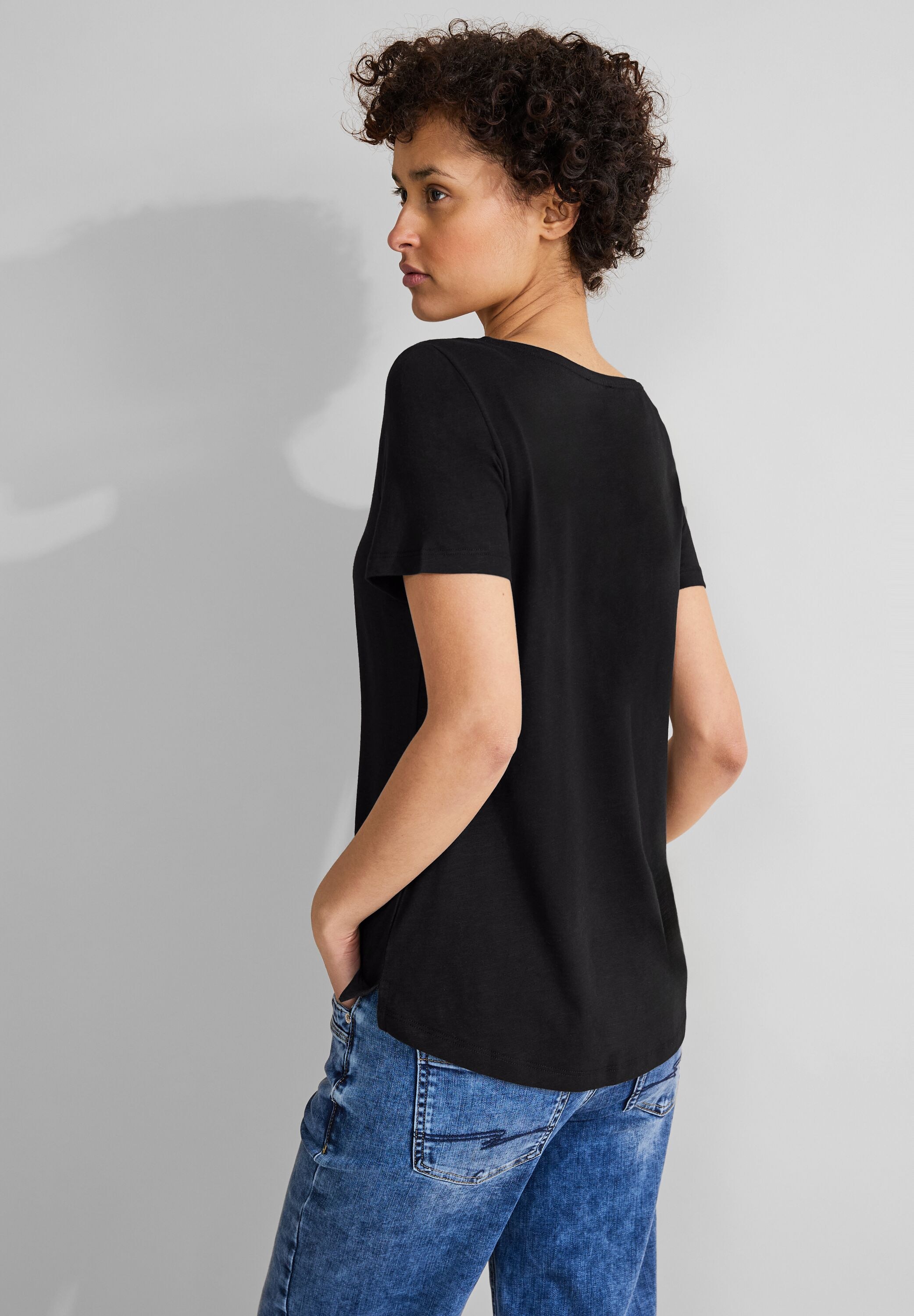 STREET ONE T-Shirt »Style Gerda«, mit längerer Rückseite
