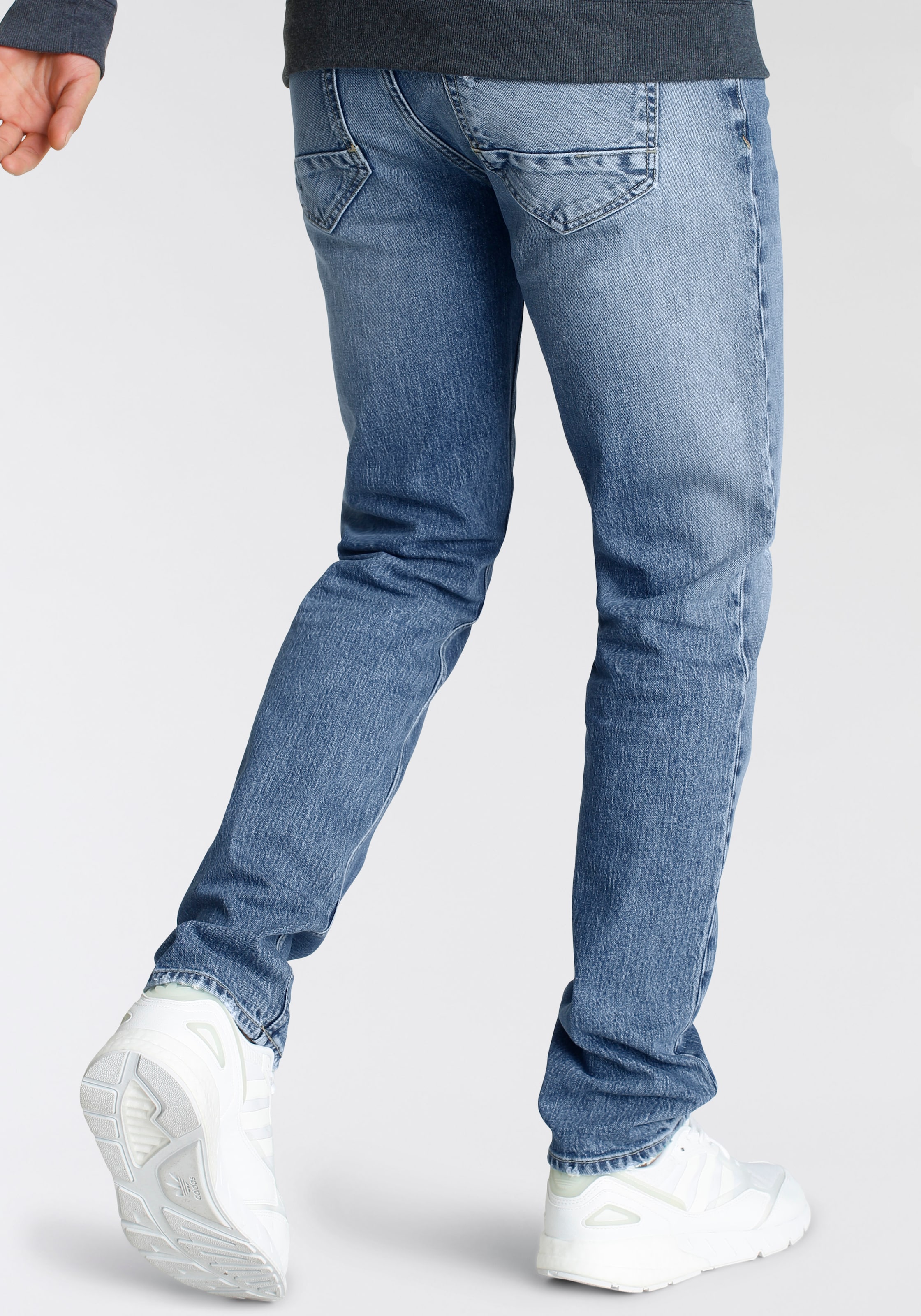 Alife & Kickin Straight-Jeans »ColinAK«, Ökologische, wassersparende Produktion durch Ozon Wash
