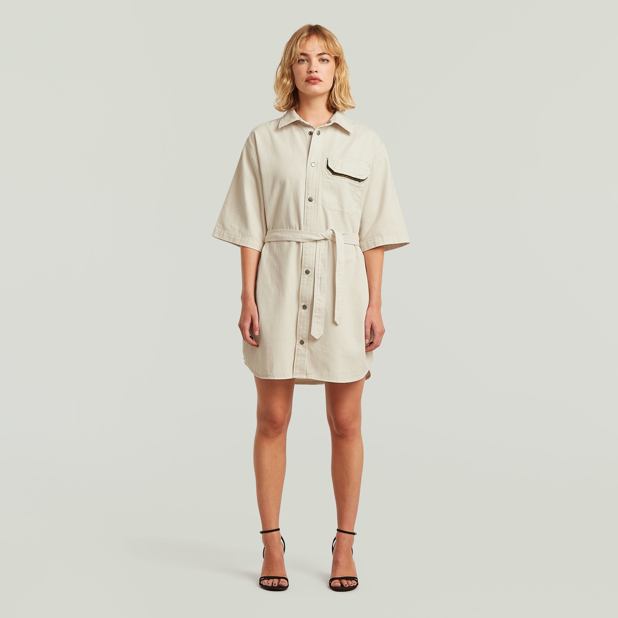 G-STAR Hemdblusenkleid »Belted Army Shirt Dress Short Sleeve Wmn« Brusttasche mit Bindegürtel für eine taillierte Passform