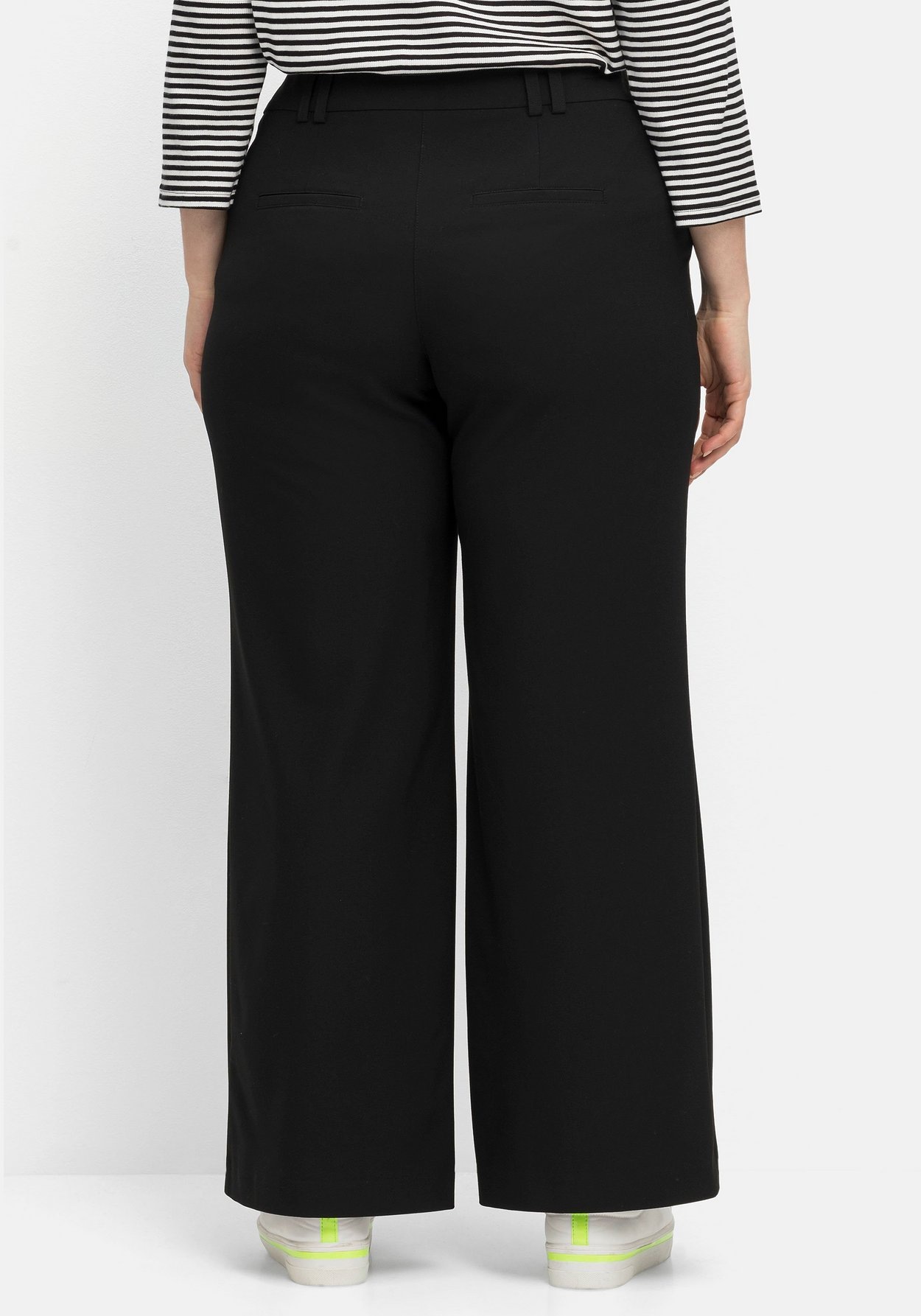 Sheego Stoffhose »Hose »Die Weite« mit asymmetrischem Verschluss«