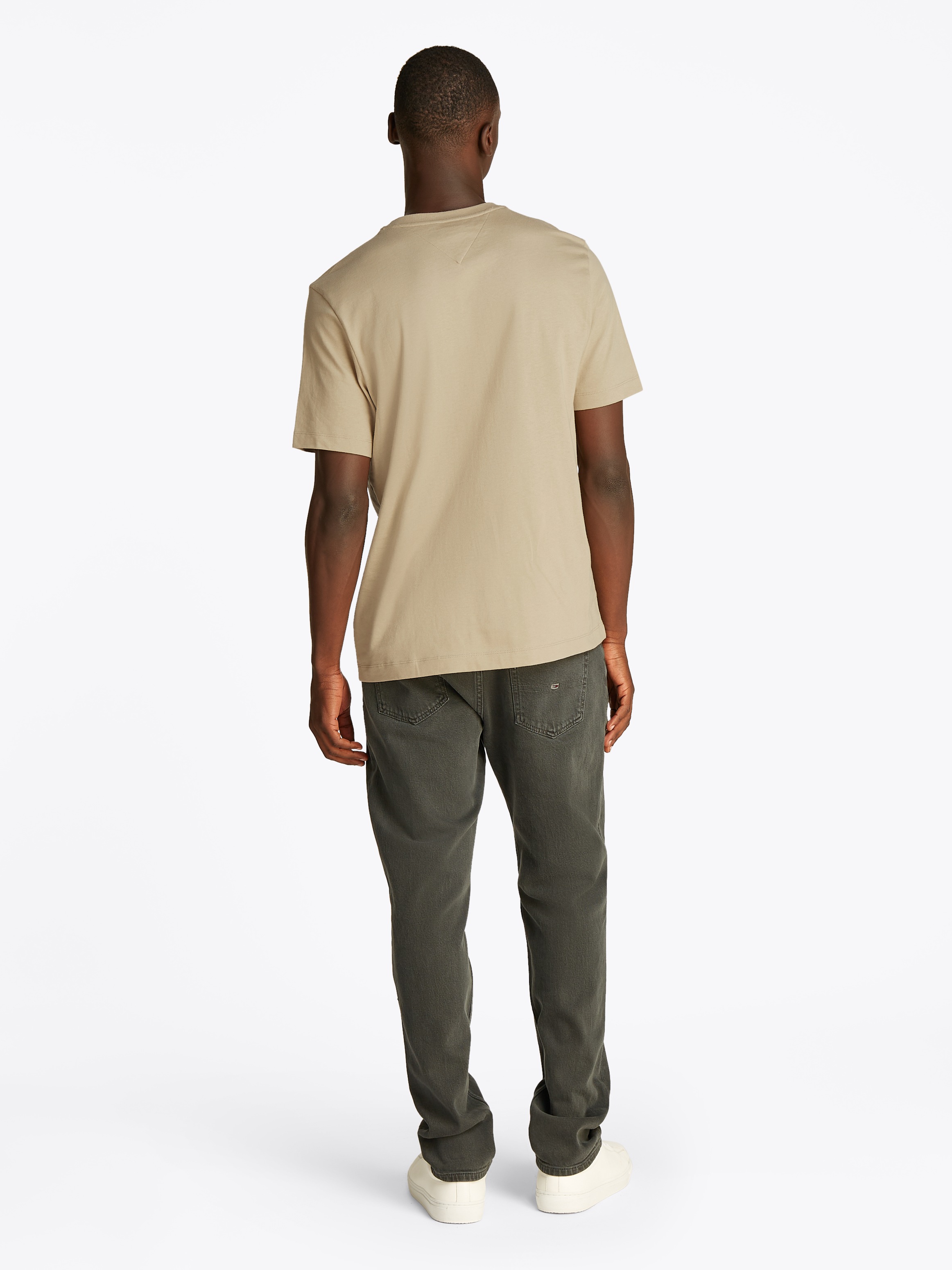 Tommy Hilfiger T-Shirt »ESSENTIAL REG FIT SOLID TEE«, mit Rundhalsausschnitt