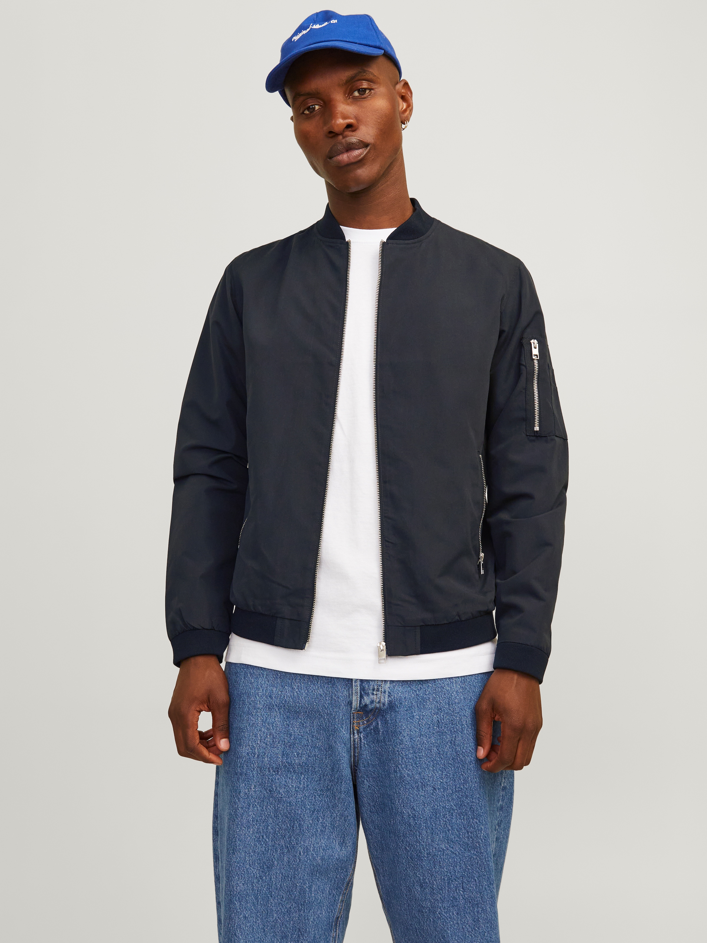 Jack & Jones Blouson »JJERUSH mit Stehkragen und Reißverschlusstaschen« ohne Kapuze unifarben, modisch, regular fit, Polyester