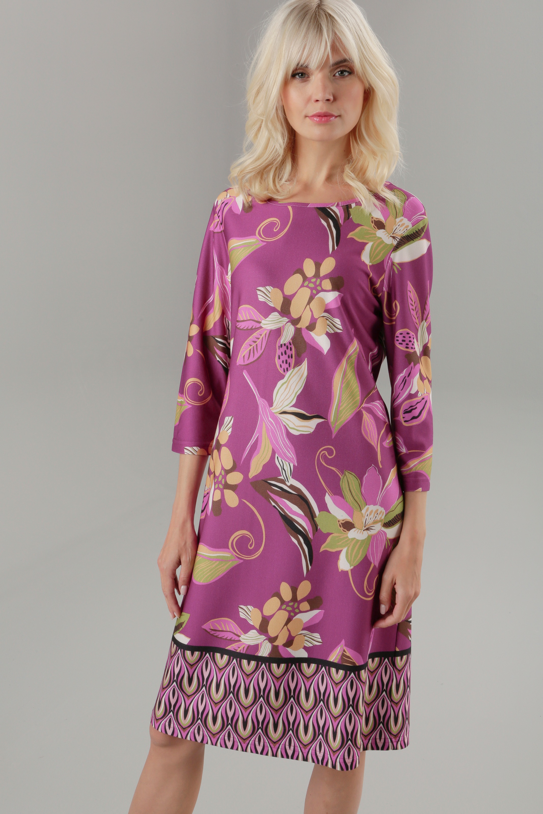 Aniston SELECTED OTTO online aufgedruckter Jerseykleid, im Bordüre Retro-Muster bei mit