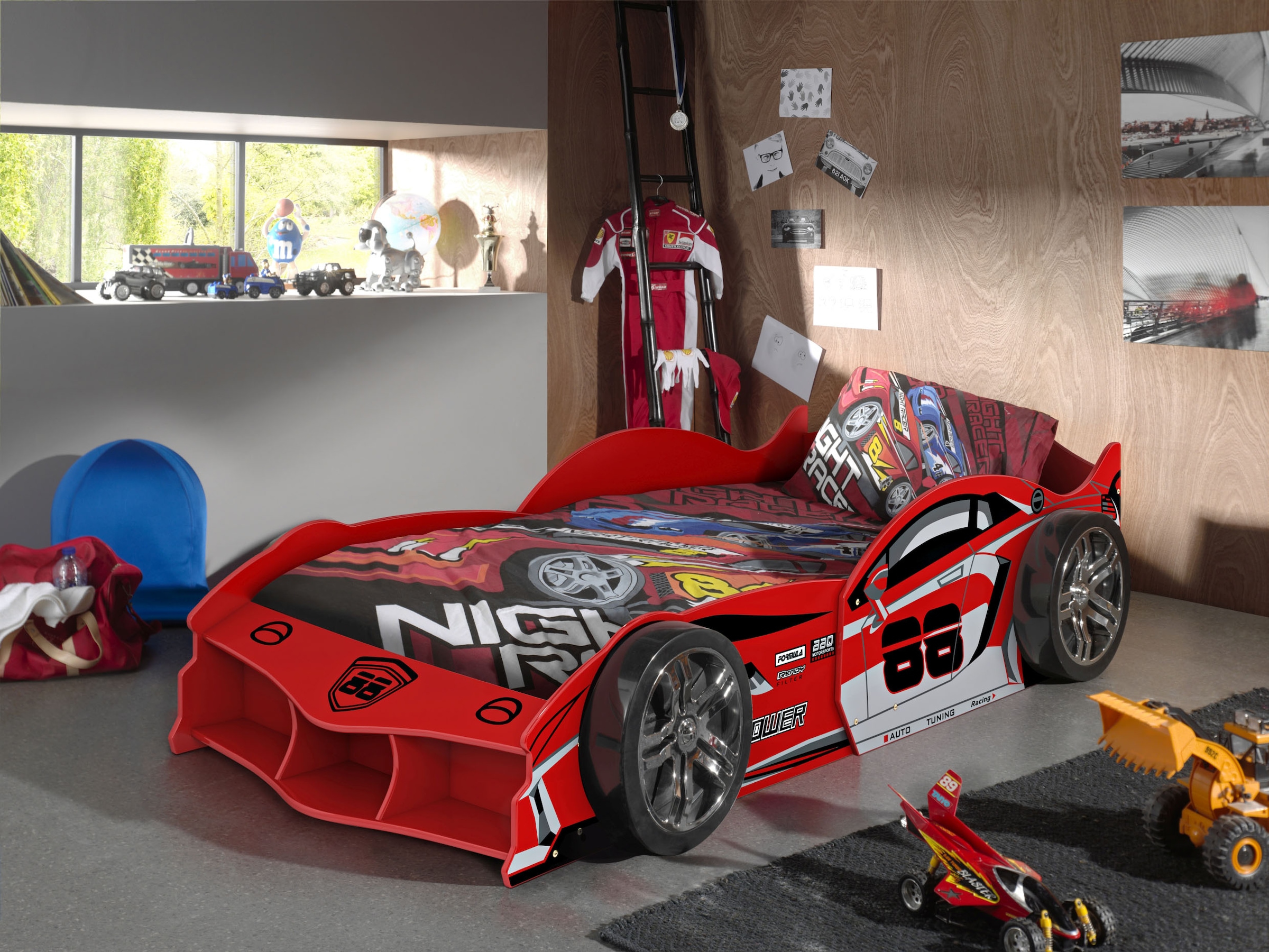 Vipack Autobett »Max 90/200 cm, im Rennwagen-Design, die Show im Kinderzimmer« B/H/T ca.: 229x58x114 cm mit Lattenrost und breiten Rädern,  tolle Felgen-Optik, glänzend lackiert in 2 Farben erhältlich