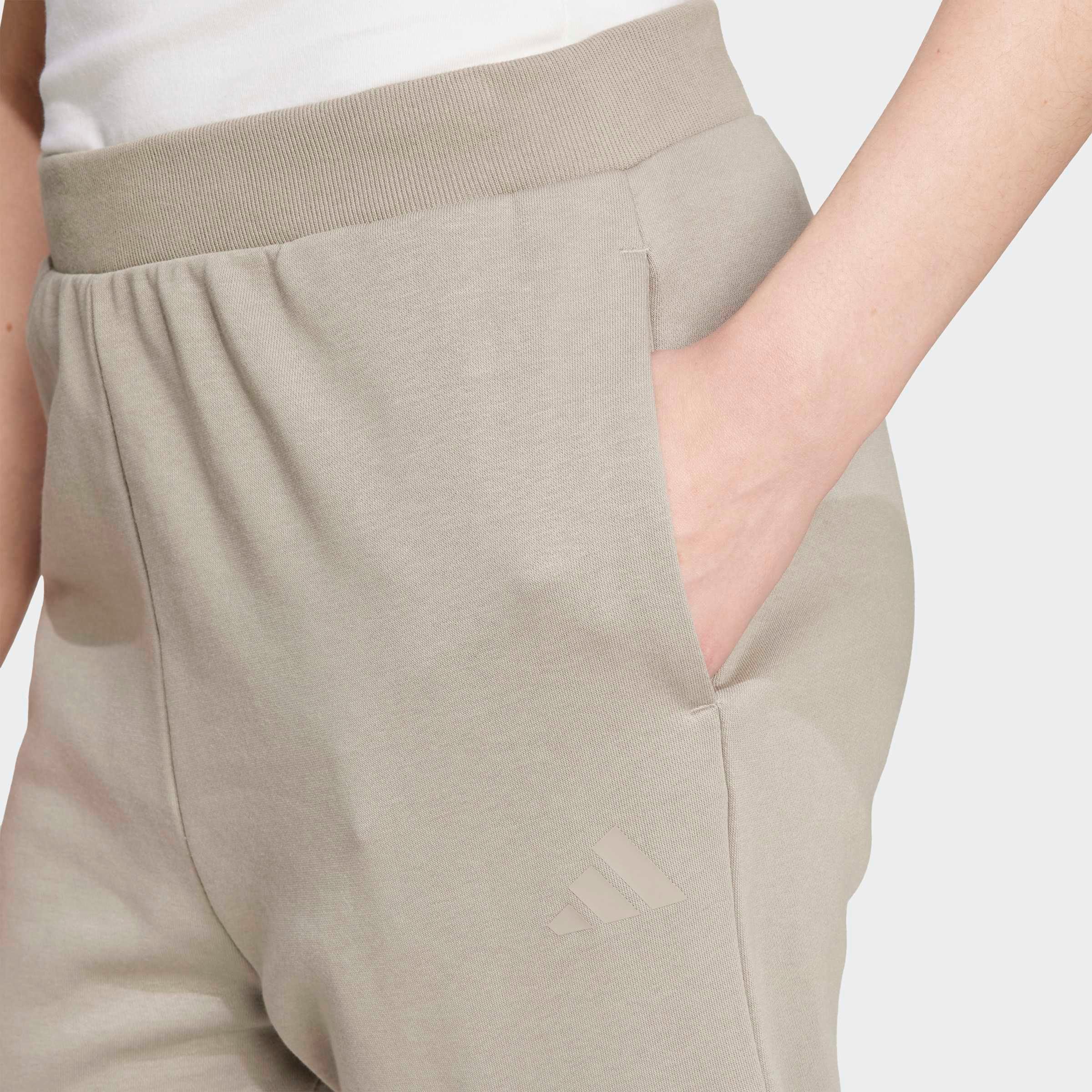 adidas Sportswear Sporthose »W CE G KN CARG«, (1 tlg.)