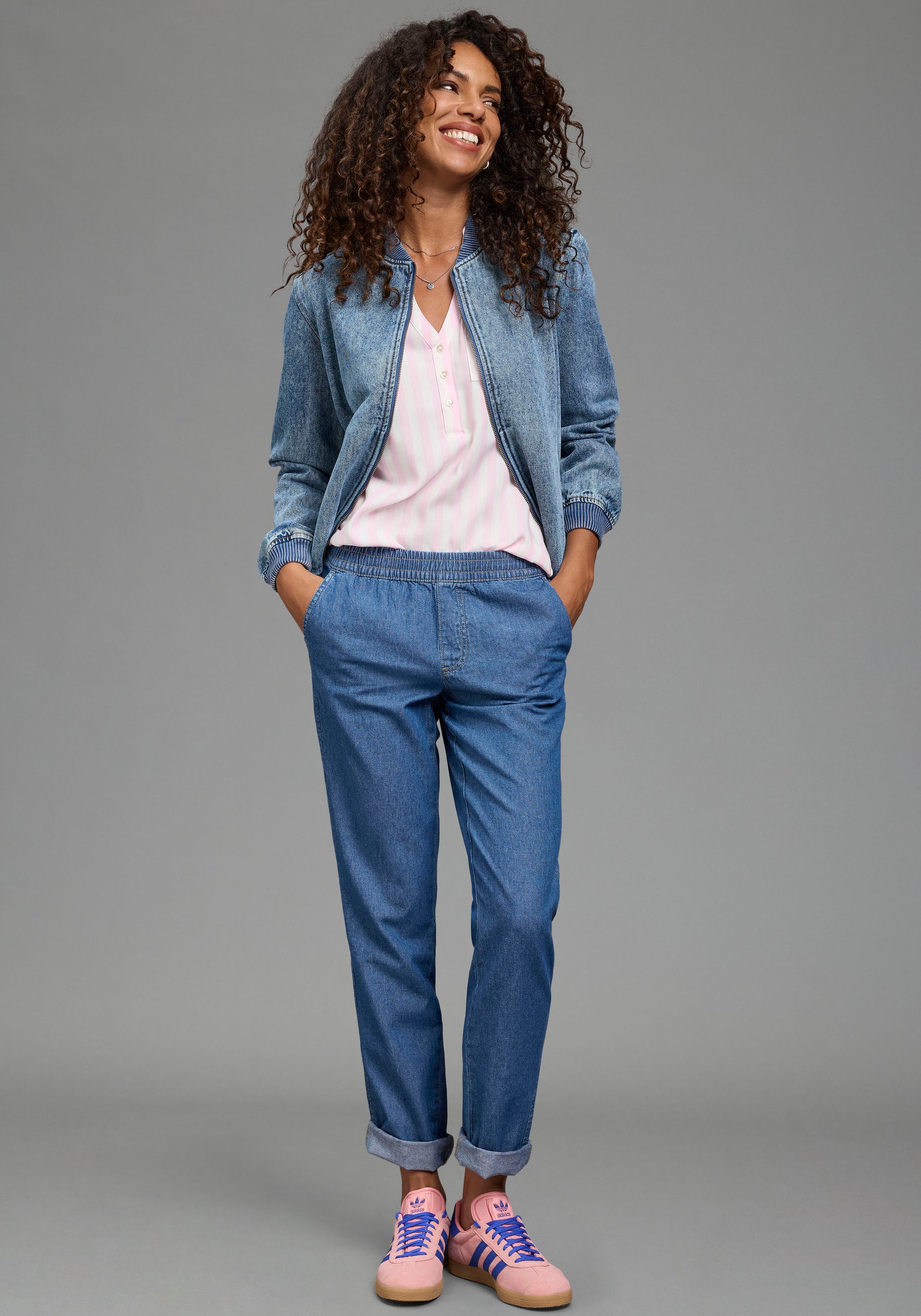 Arizona Jeansjacke »im winterlicheren Denim« hüftlang, Comfort Fit, mit Reißverschluss