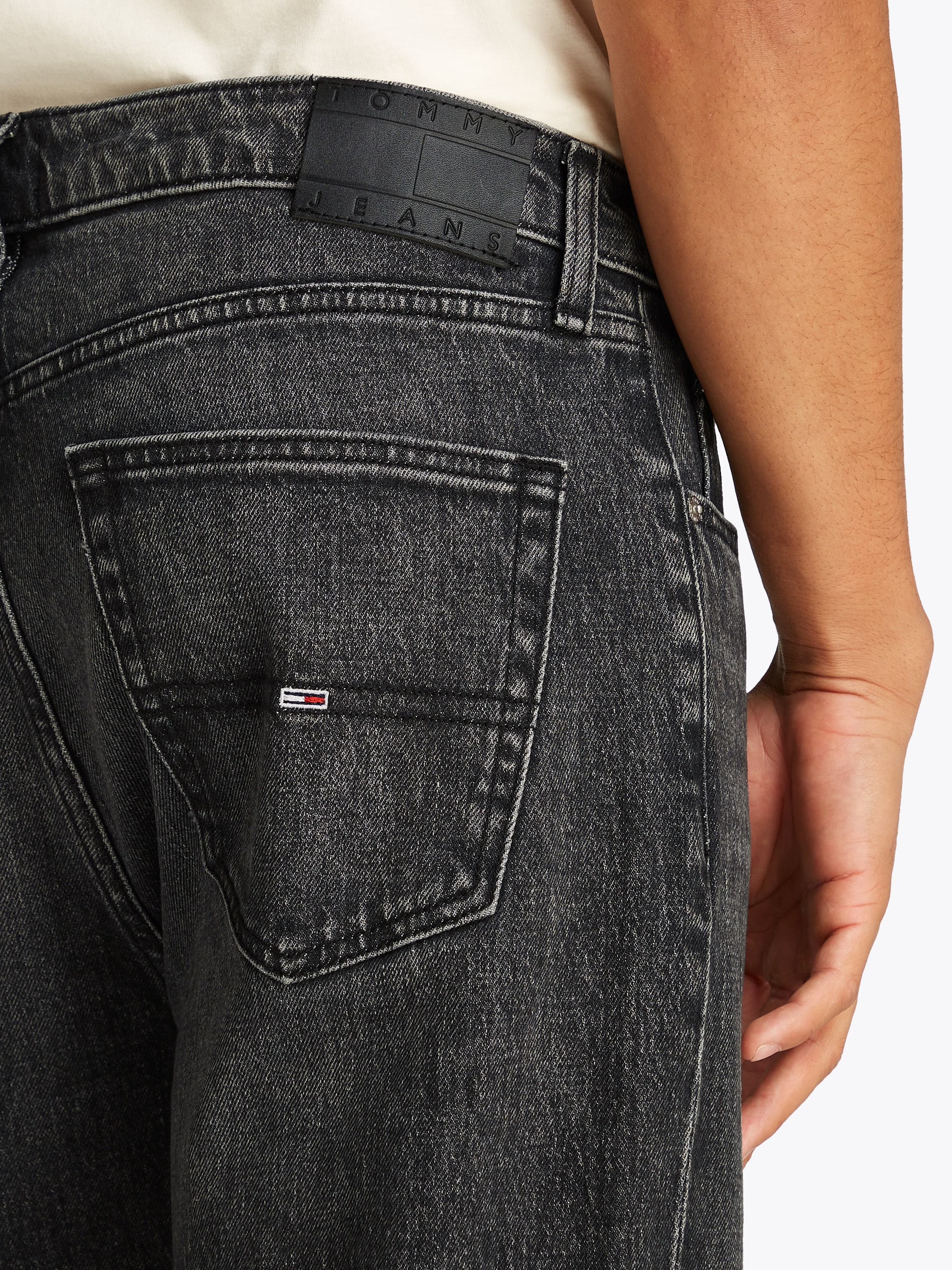 Tommy Jeans Regular-fit-Jeans »Otis Regular Straight«, Mit Gürtelschlaufen