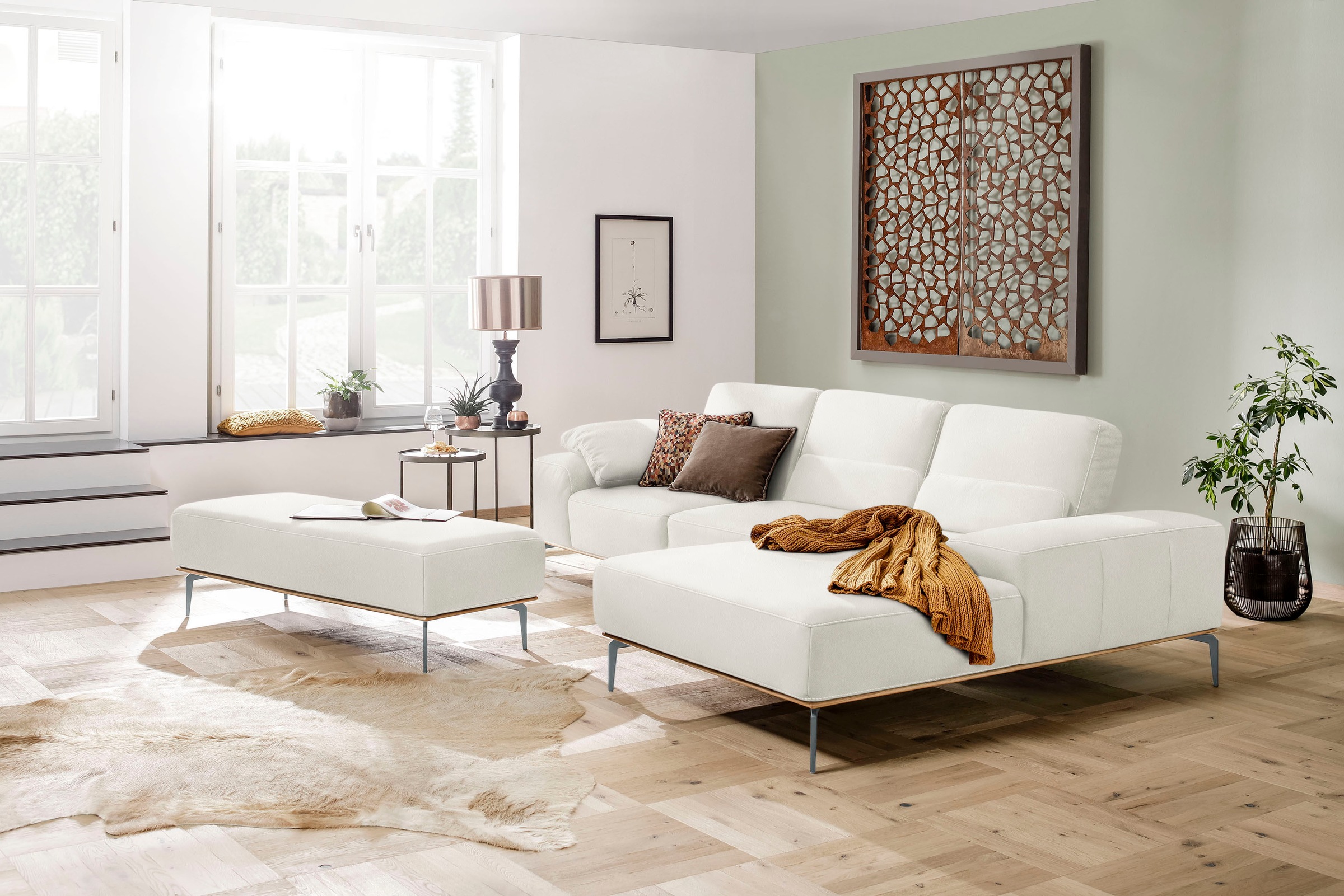W.SCHILLIG Ecksofa »run, Designsofa mit tollem Sitzkomfort, bequem, L-Form«, mit elegantem Holzsockel, Füße in Silber matt, Breite 299 cm
