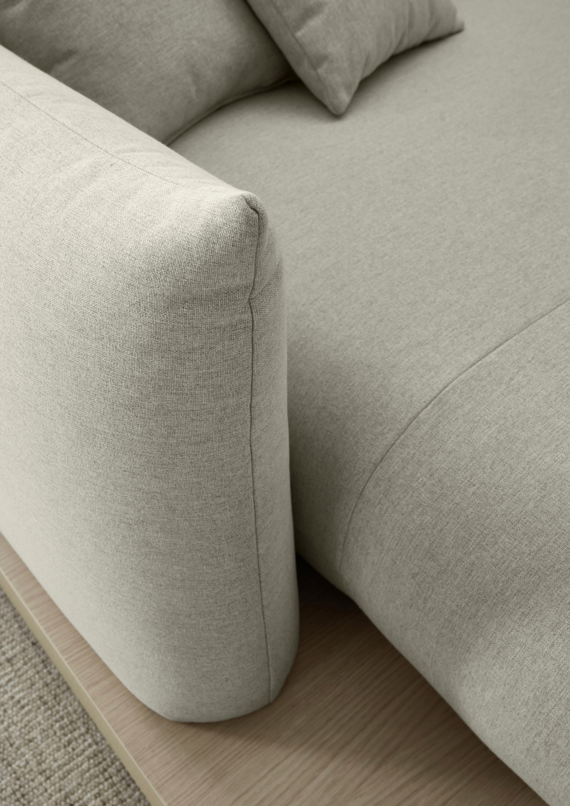 OTTO home Ecksofa »Kalix, Polsterecke mit kräftigem Holz-Plateau, moderne Couch in L-Form«, wahlweise Recamiere links o. rechts, Strukturstoff, hoher Sitzkomfort