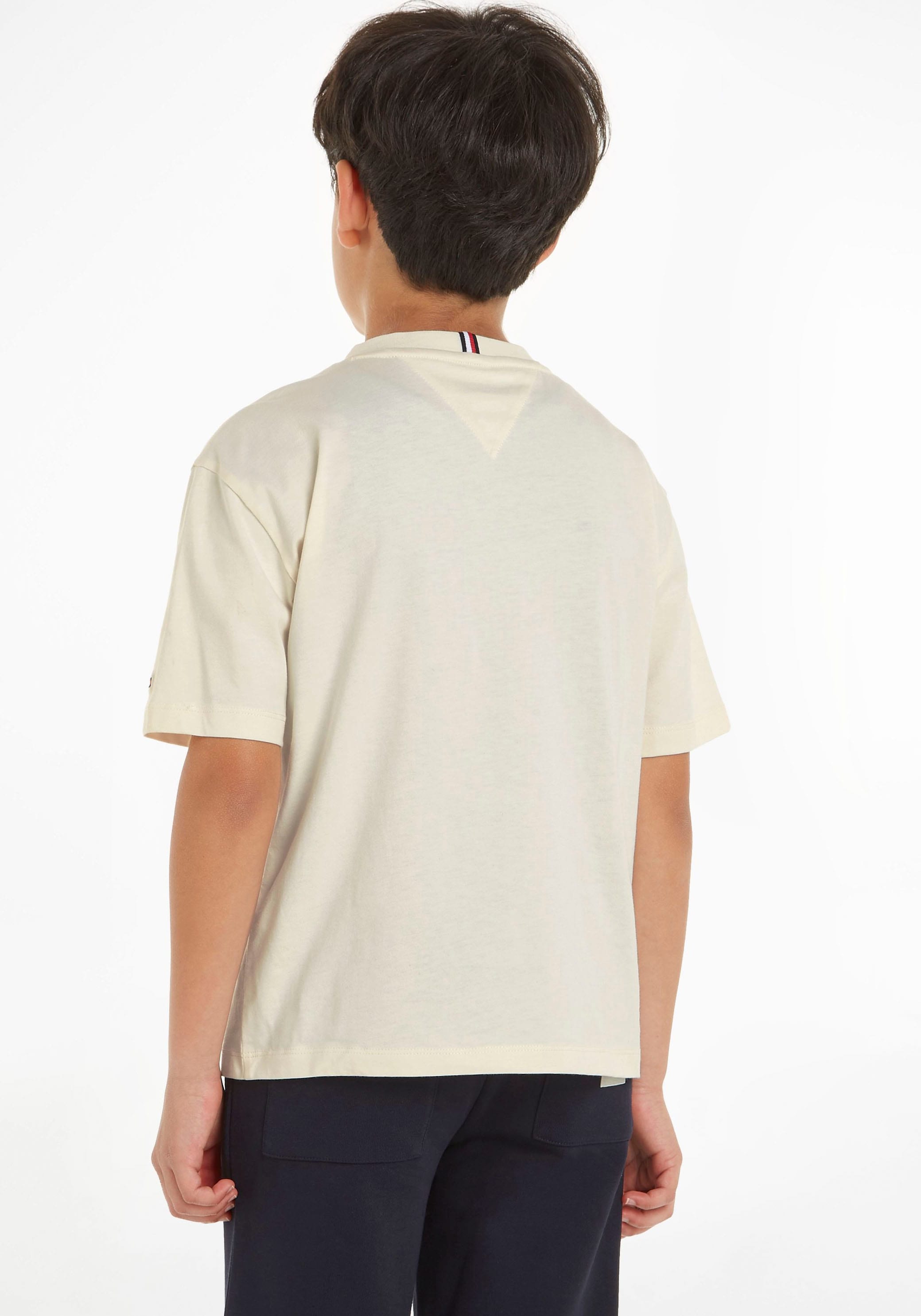 Tommy Hilfiger T-Shirt »U MONOTYPE TEE S/S«, mit großer Logo-Stickerei