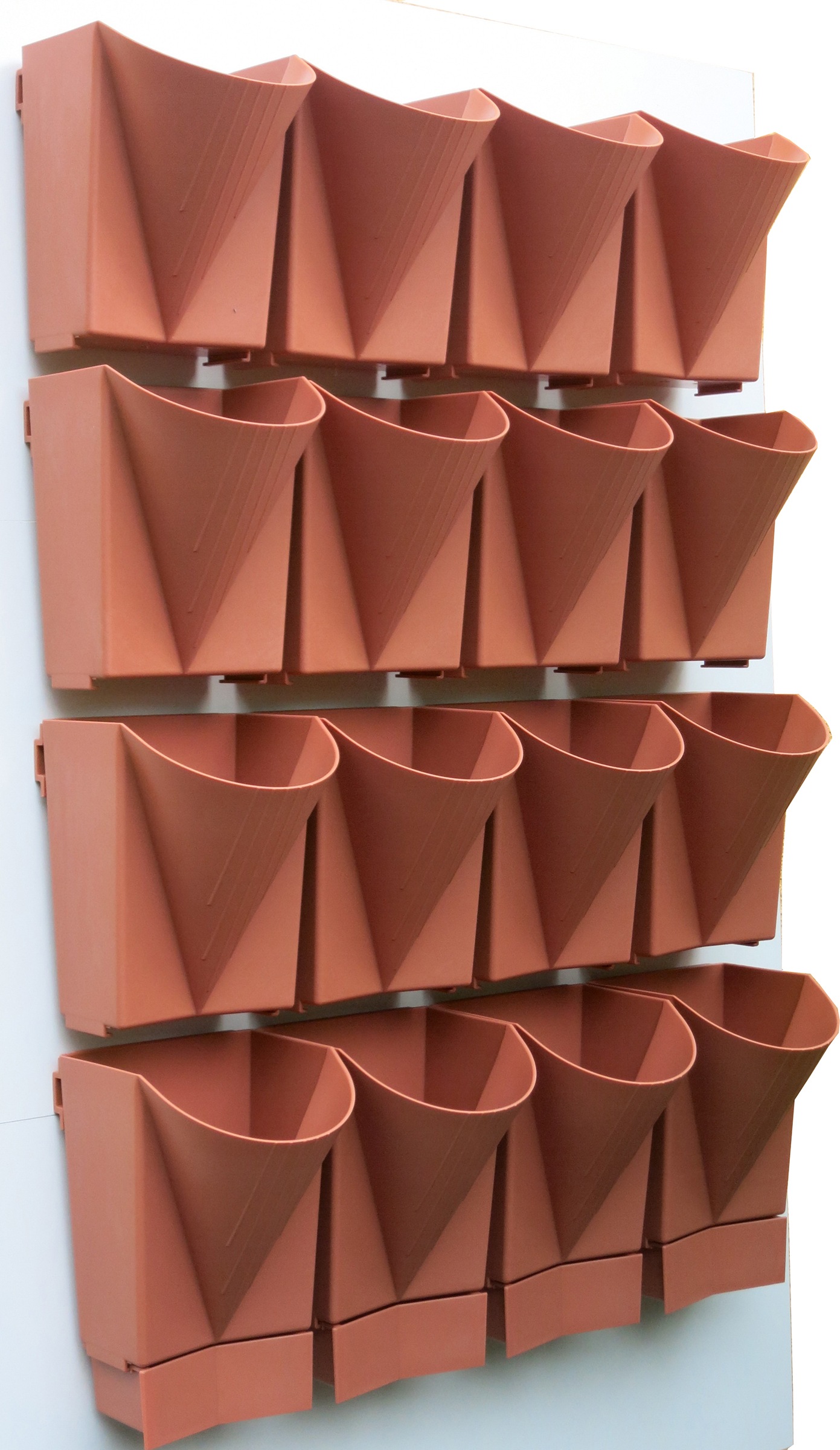 VCM Hängeaufbewahrung »VCM 16er Set Pflanzgefäß | Entwicklung und Hersteller in Deutschland | Maße pro Gefäß ca. H. 20 x B. 15 x T. 12 cm | Wandgarten - Blumenkasten«, (16 St.)