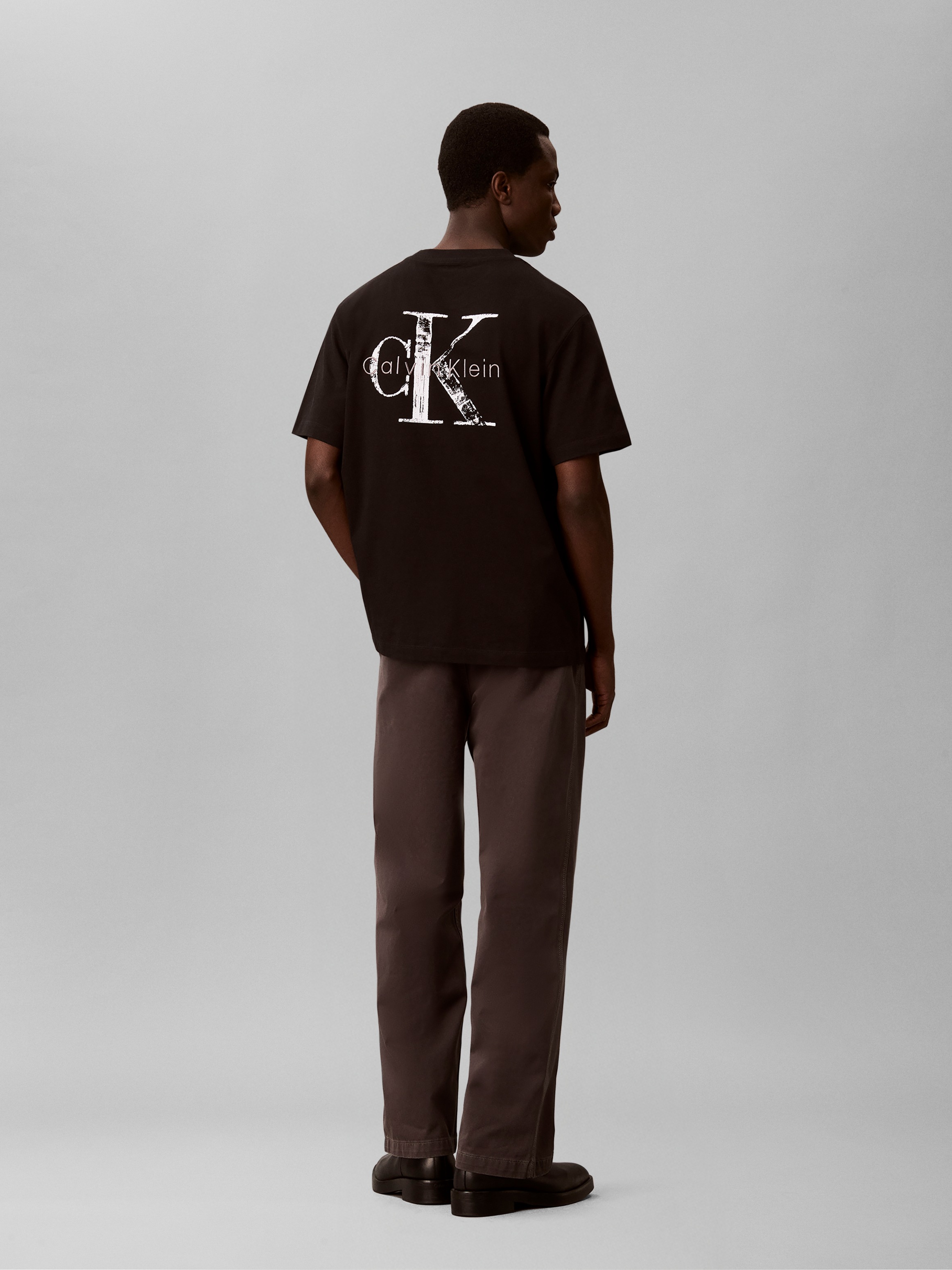 Calvin Klein Jeans »DISTRESS MONOLOGO« Regular fit mit Rückenprint