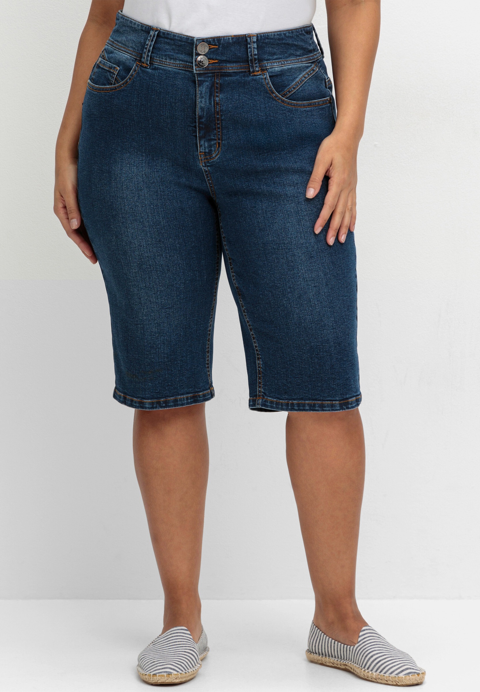 Sheego Jeansbermudas »Jeansbermudas Jeansbermudas im Curvy-Schnitt MANUELA« im Curvy-Schnitt MANUELA
