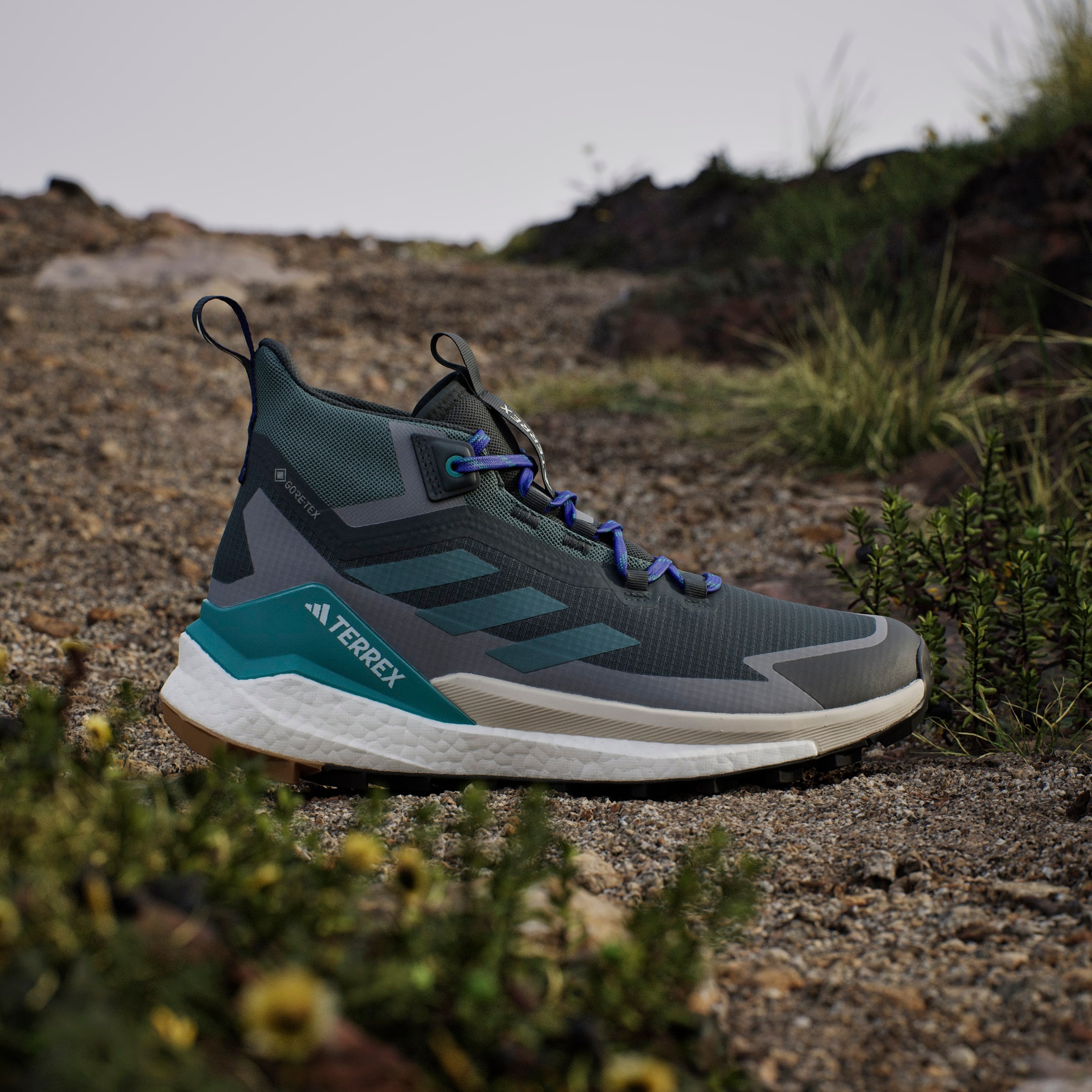 adidas TERREX Wanderschuh »TERREX FREE HIKER 2.0 GORE-TEX«  wasserdicht dank Gore-Tex Membrane