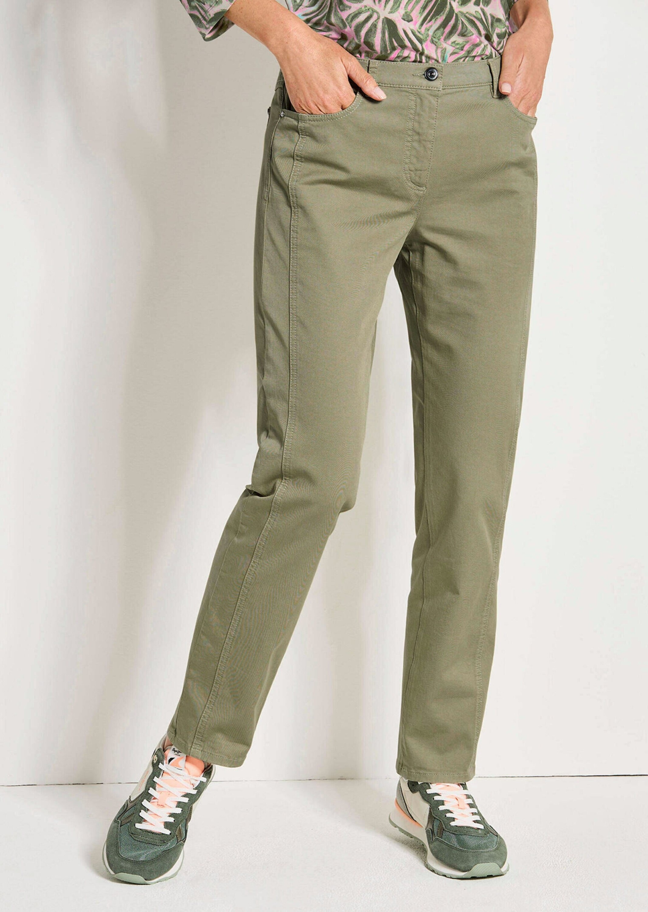 GOLDNER Stoffhose »Kurzgröße Schmale Hose LOUISA mit Schlank-Effekt«