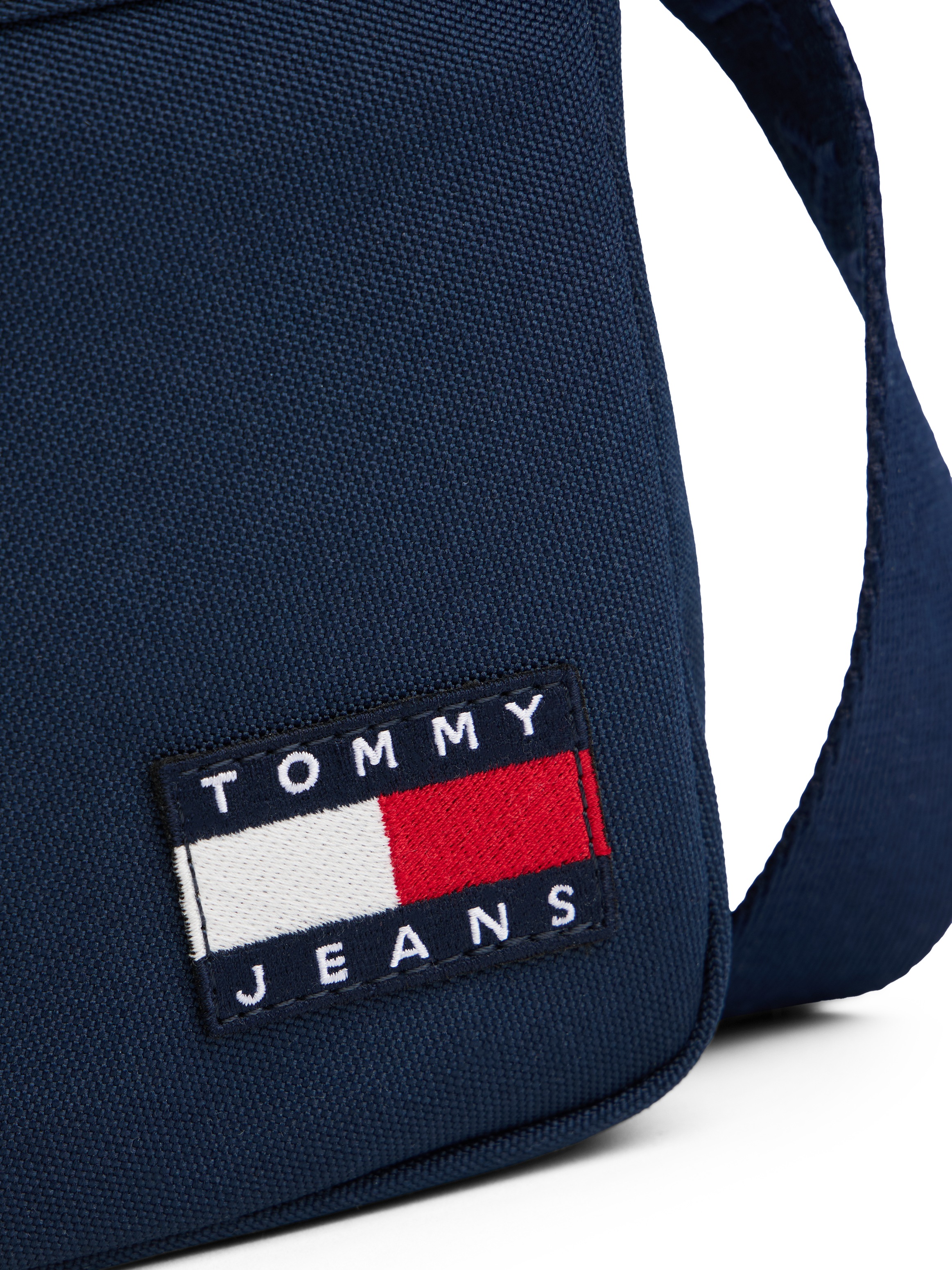 Tommy Jeans Umhängetasche »TJM ESS DAILY REPORTER«, Men Schultertasche, Freizeitasche mit Tommy Jeans Flaggen-Aufnäher