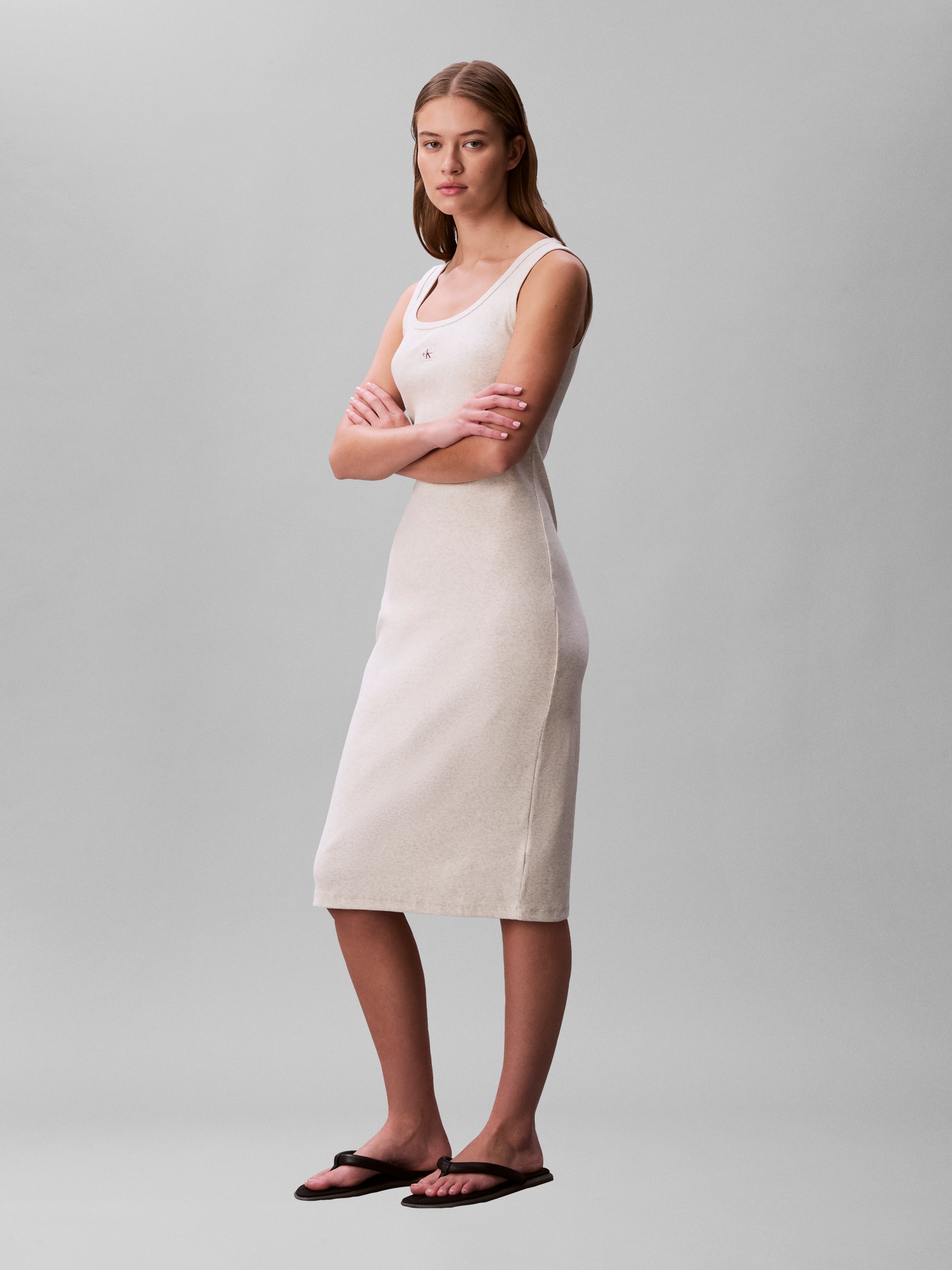 Calvin Klein Jeans Minikleid »BABY RIB WOVEN LABEL« Ohne Tasche Figurbetonte Passform mit Rundhalsausschnitt