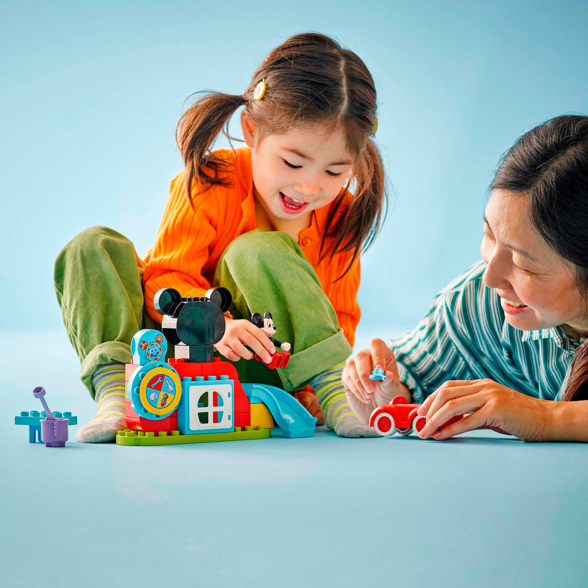 LEGO® Konstruktionsspielsteine »Mickys Clubhaus und Auto (10454), LEGO® DUPLO Disney ™«, (27 St.), Made in Europe