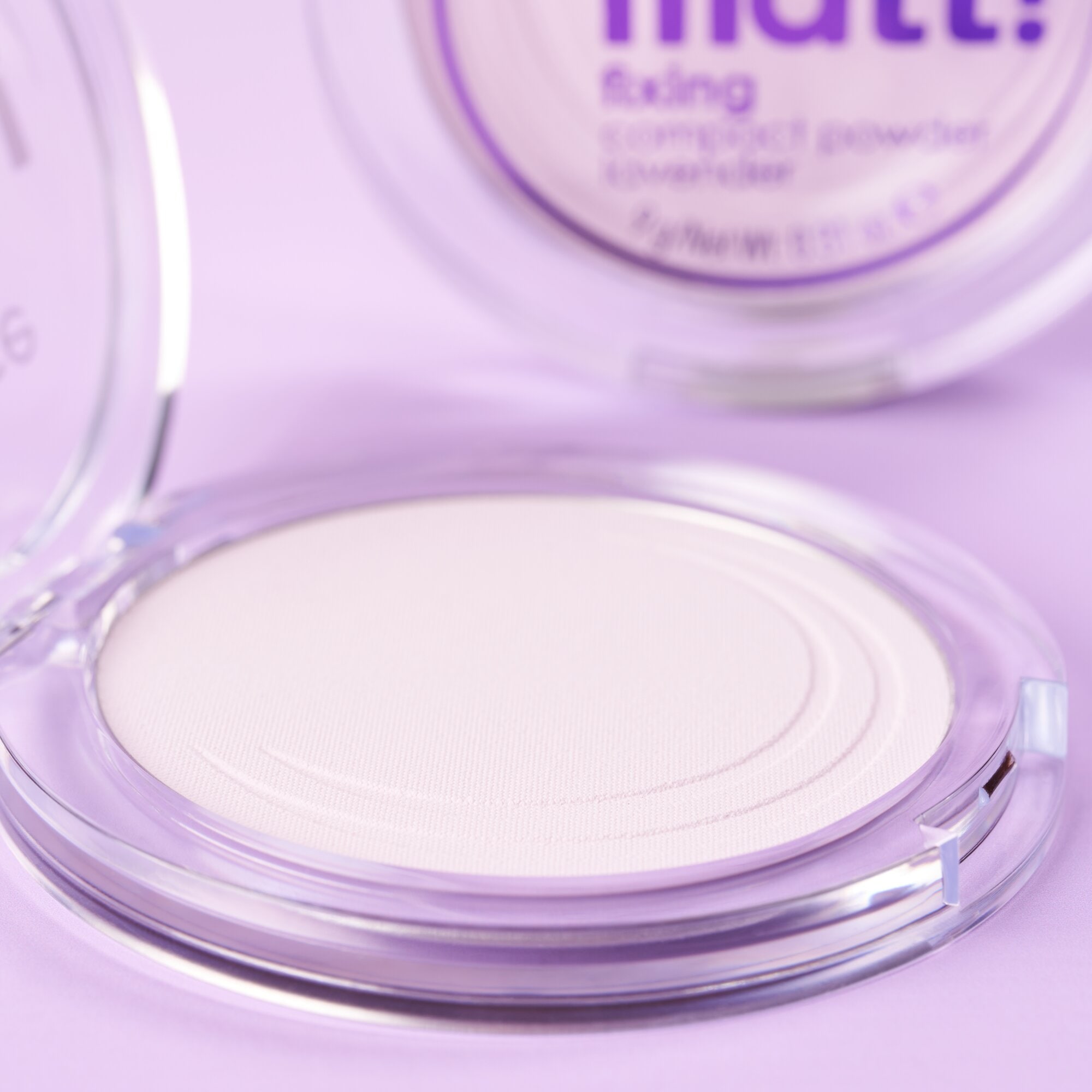 Essence Puder »all about matt! fixing compact powder lavender«