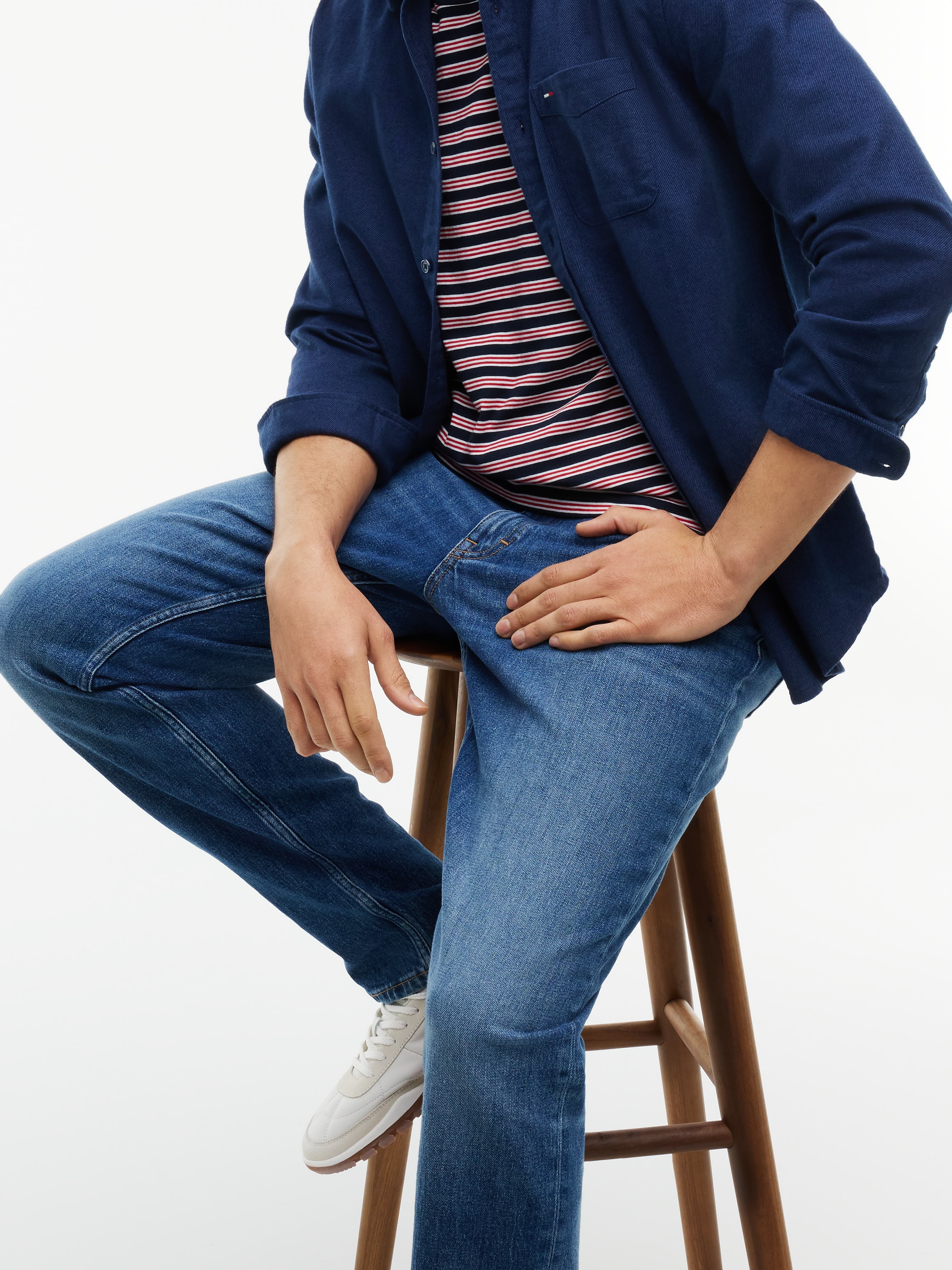 Tommy Jeans Straight-Jeans »RYAN SLIM STRAIGHT« Slim fit mit Taschen
