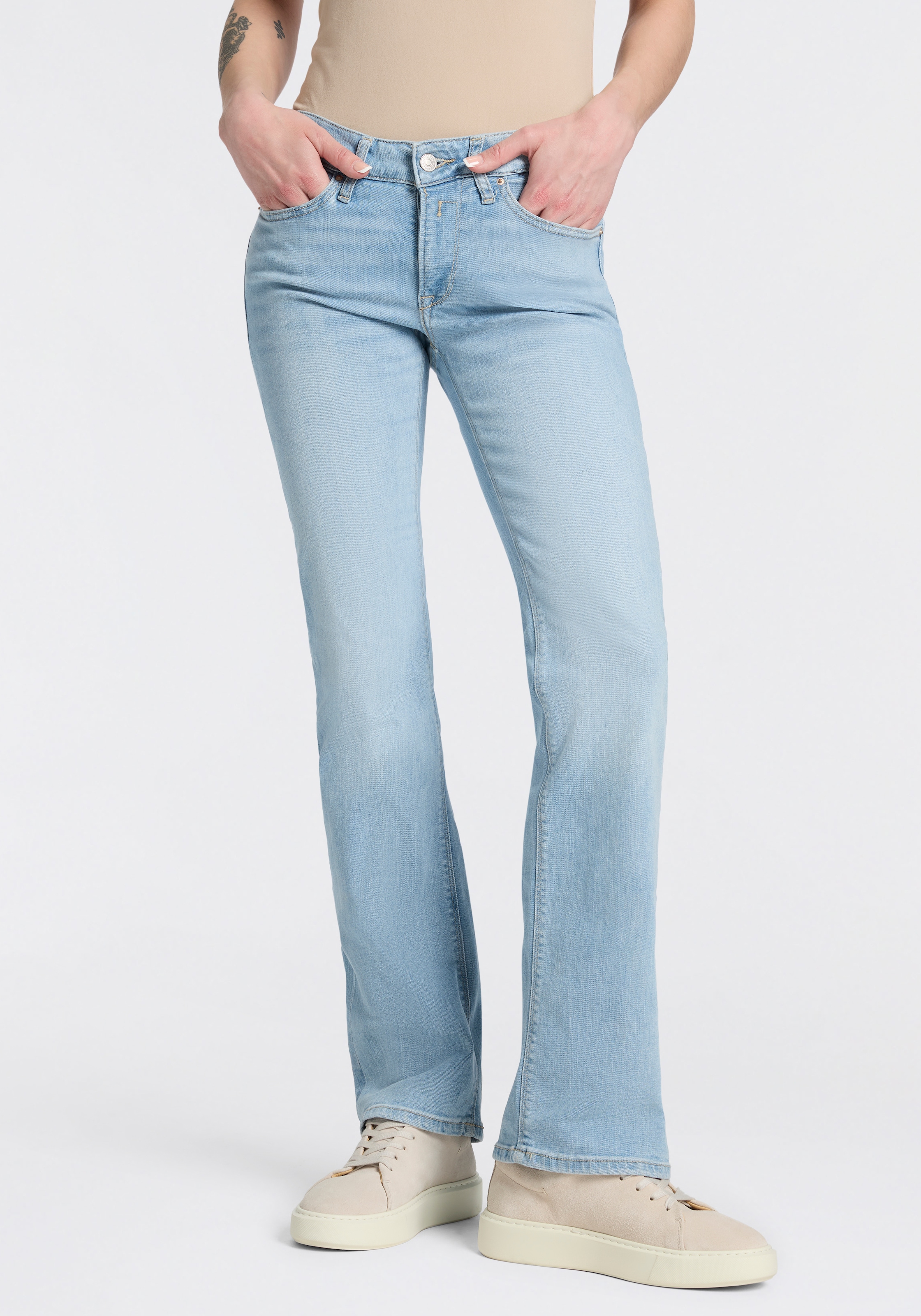 Replay Bootcut-Jeans »NEW LUZ« mit gesticktem R an der Gesäßtasche