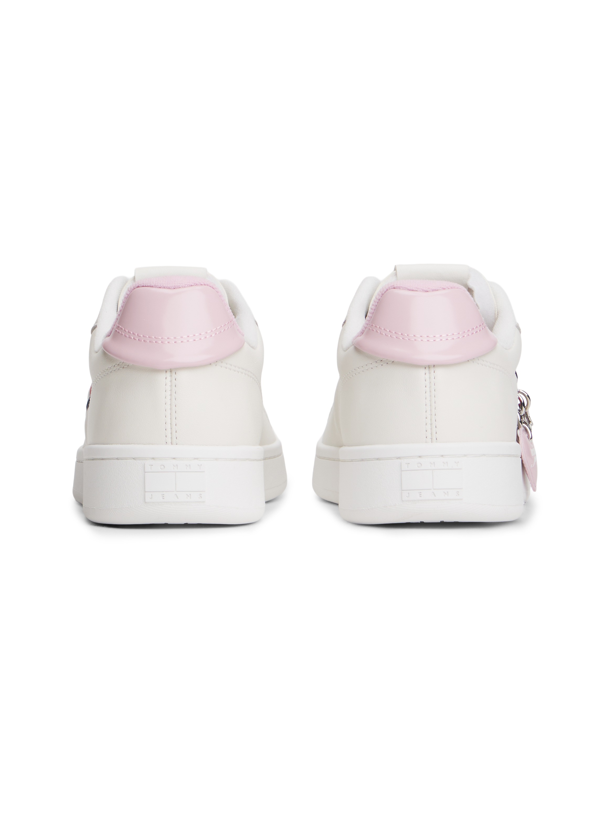Tommy Jeans Plateausneaker »ARCHIVE '98 VALENTINES«  Freizeitschuh, Halbschuh, Schnürschuh mit Herzchen-Anhänger