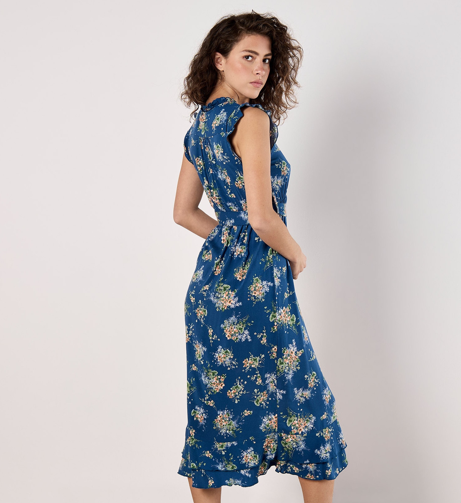 Apricot Midikleid »Midikleid« mit Bindeband, 2 tlg. mit Rüschen und Bindegürtel