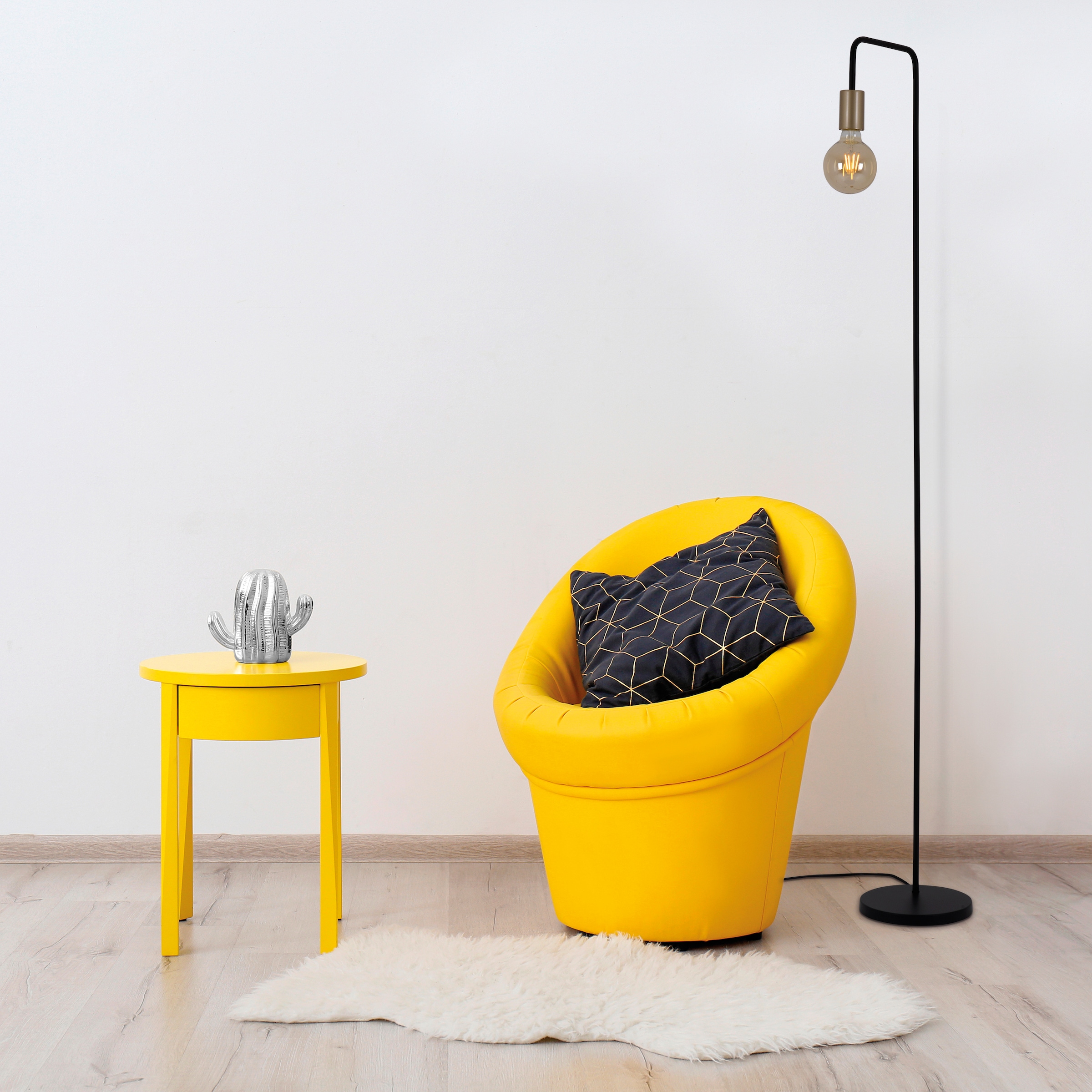 näve Stehlampe »Modo«, 1 flammig, Leuchtmittel E27 | ohne Leuchtmittel, E27 max. 40W, schwarz/gold, Fußschlater, h: 150cm, b: 20,5cm