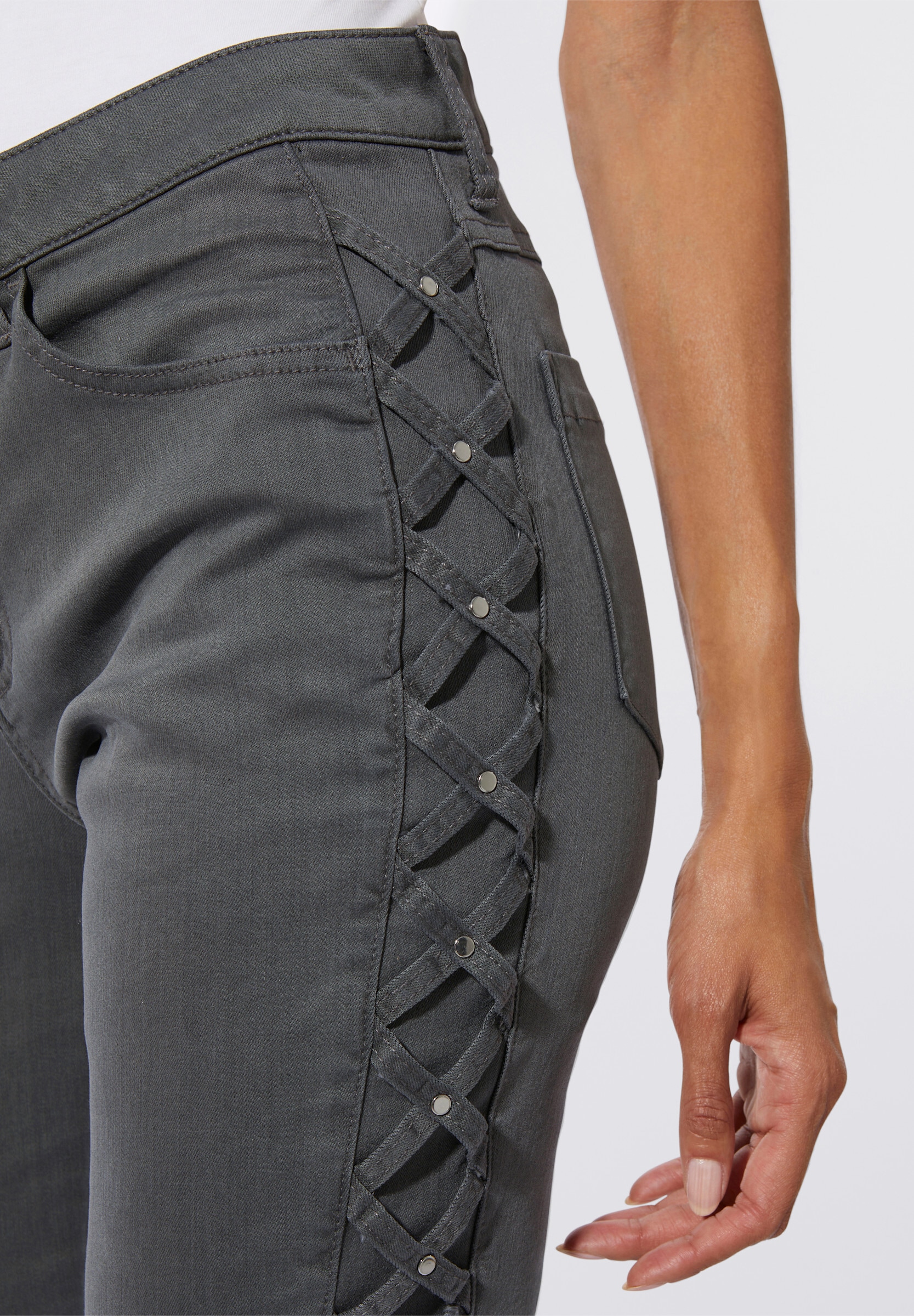 creation L 5-Pocket-Jeans »Lyocell-Baumwoll-Mix-Jeans 5-Pocket-Jeans mit Bändchen-Verzierung seitlich«