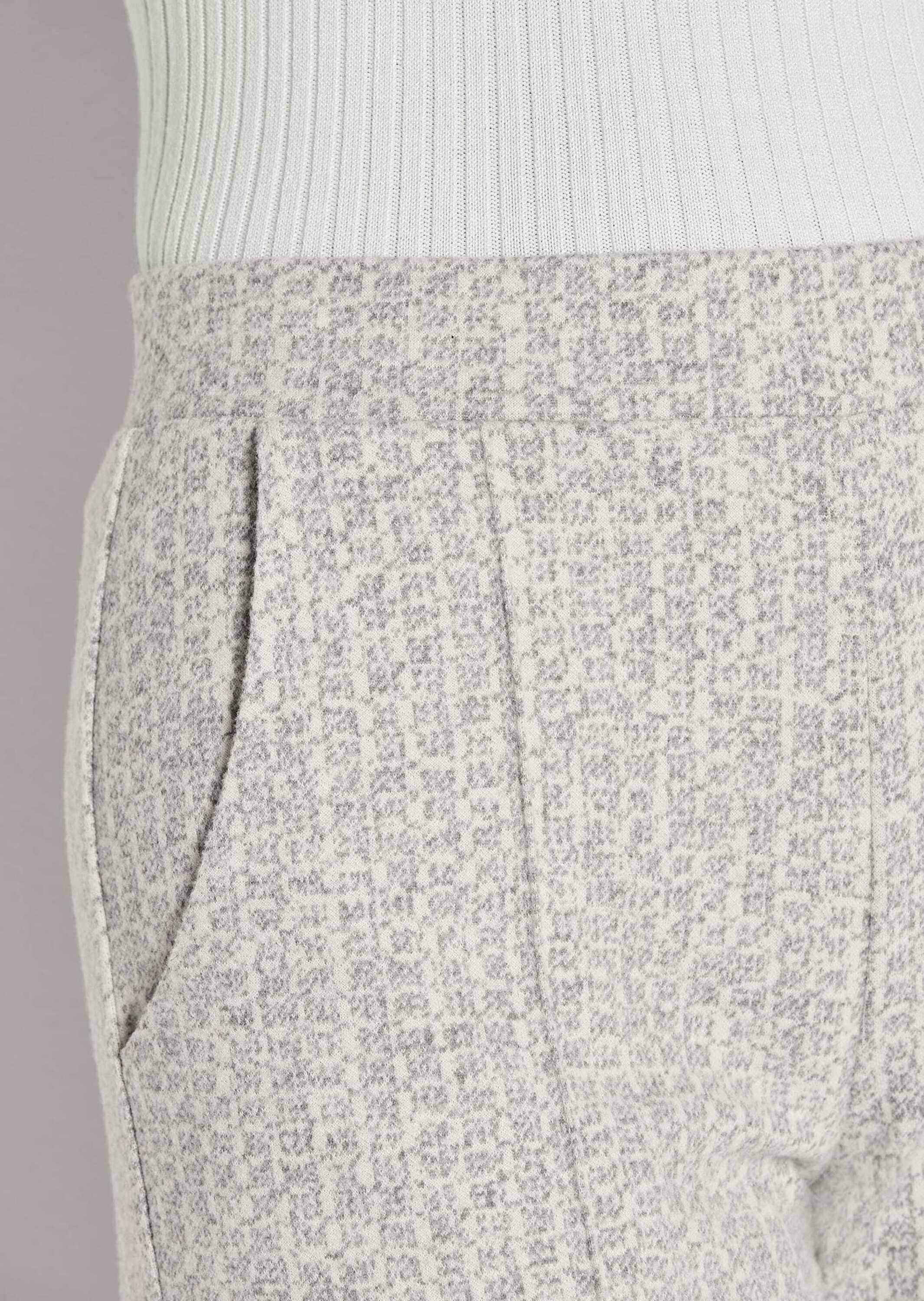 MADELEINE Schlupfhose »Jerseyhose Weite Bügelfaltenhose mit Allover-Muster«