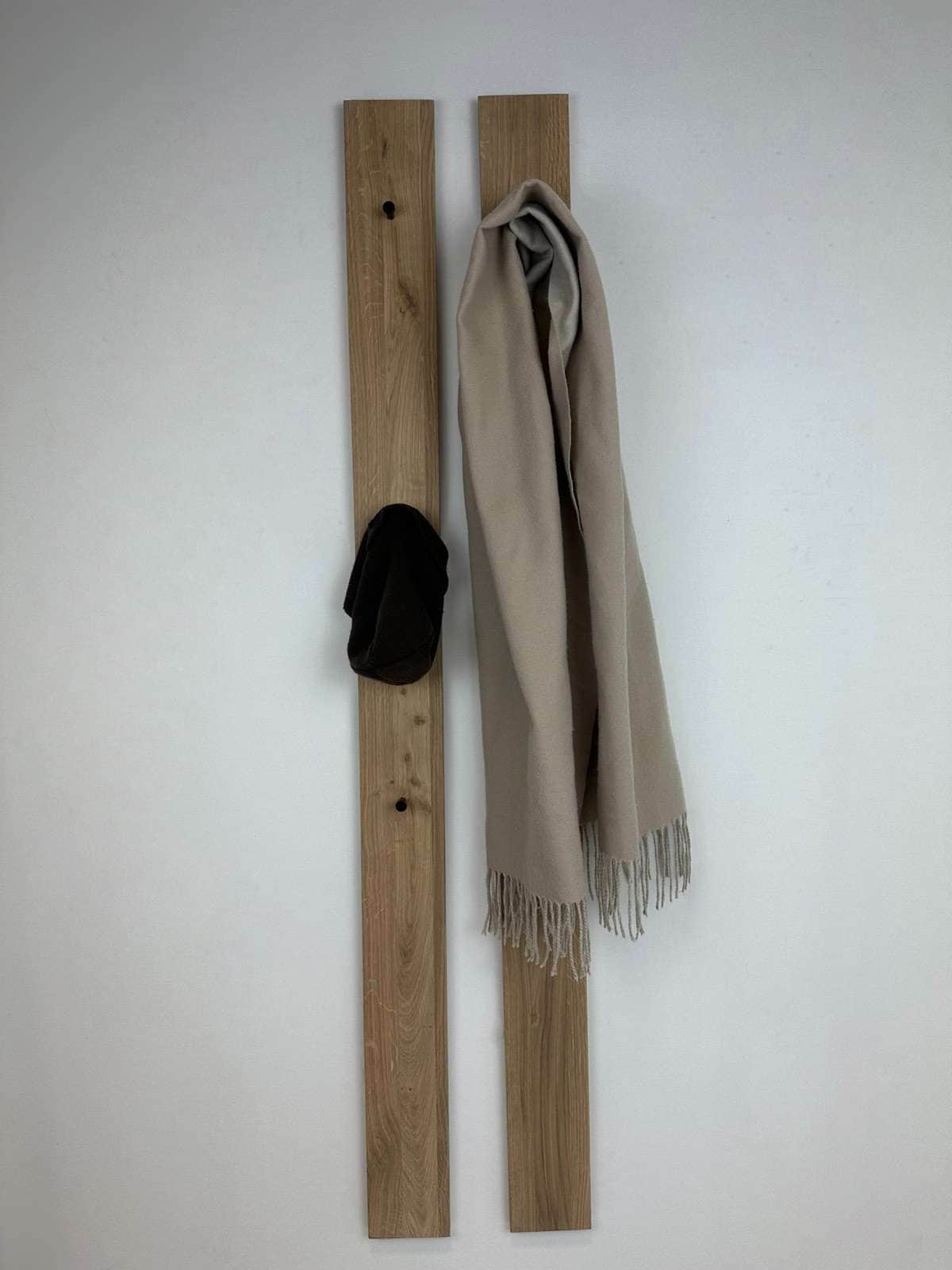 OTTO home Garderobenpaneel »Brodi« B/T/H: 160/20/17 cm, 2 Stk. tlg. aus massiver Eiche, FSC®-zertifiziert