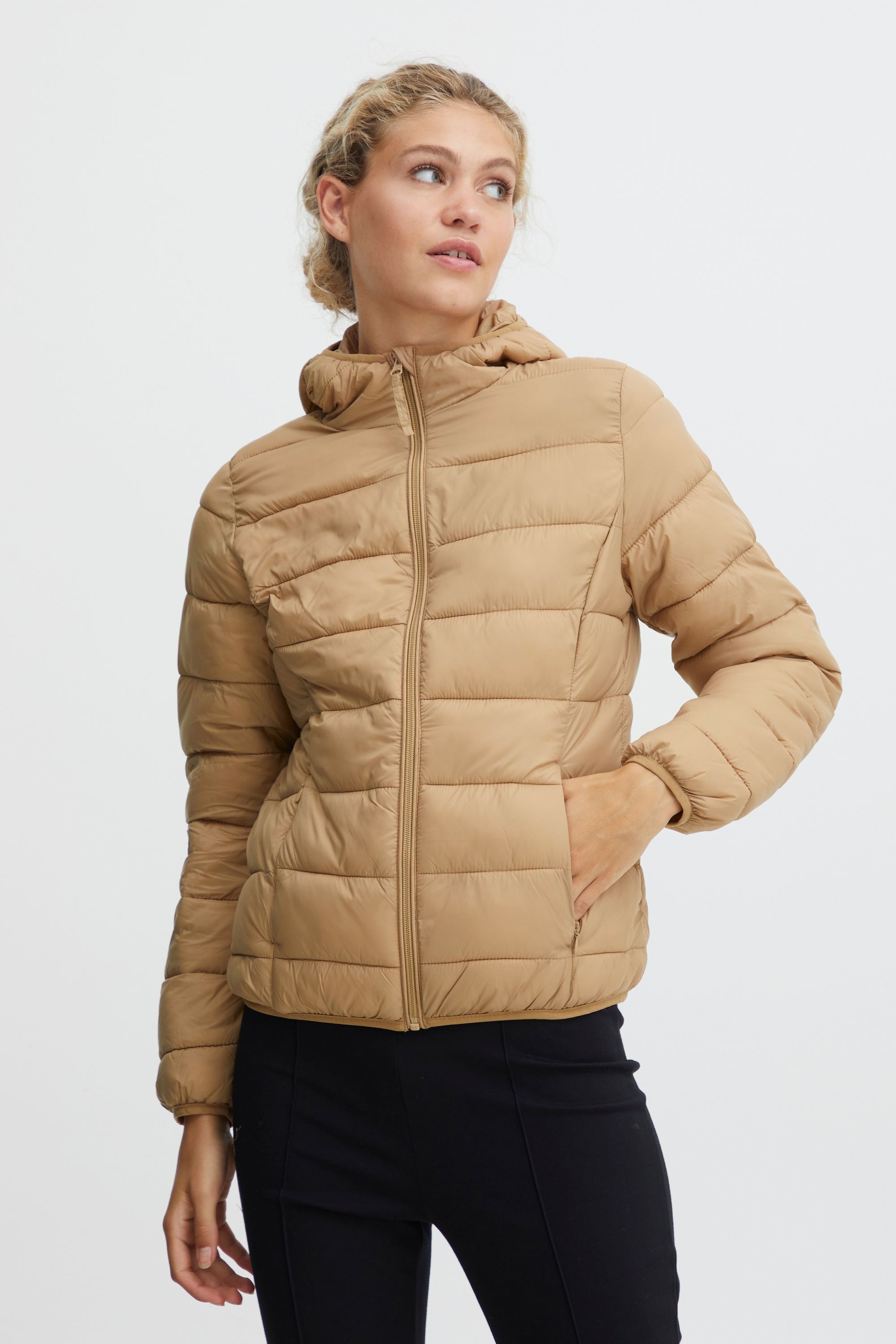 b.young Steppjacke »Steppjacke BYBelena«, mit Kapuze