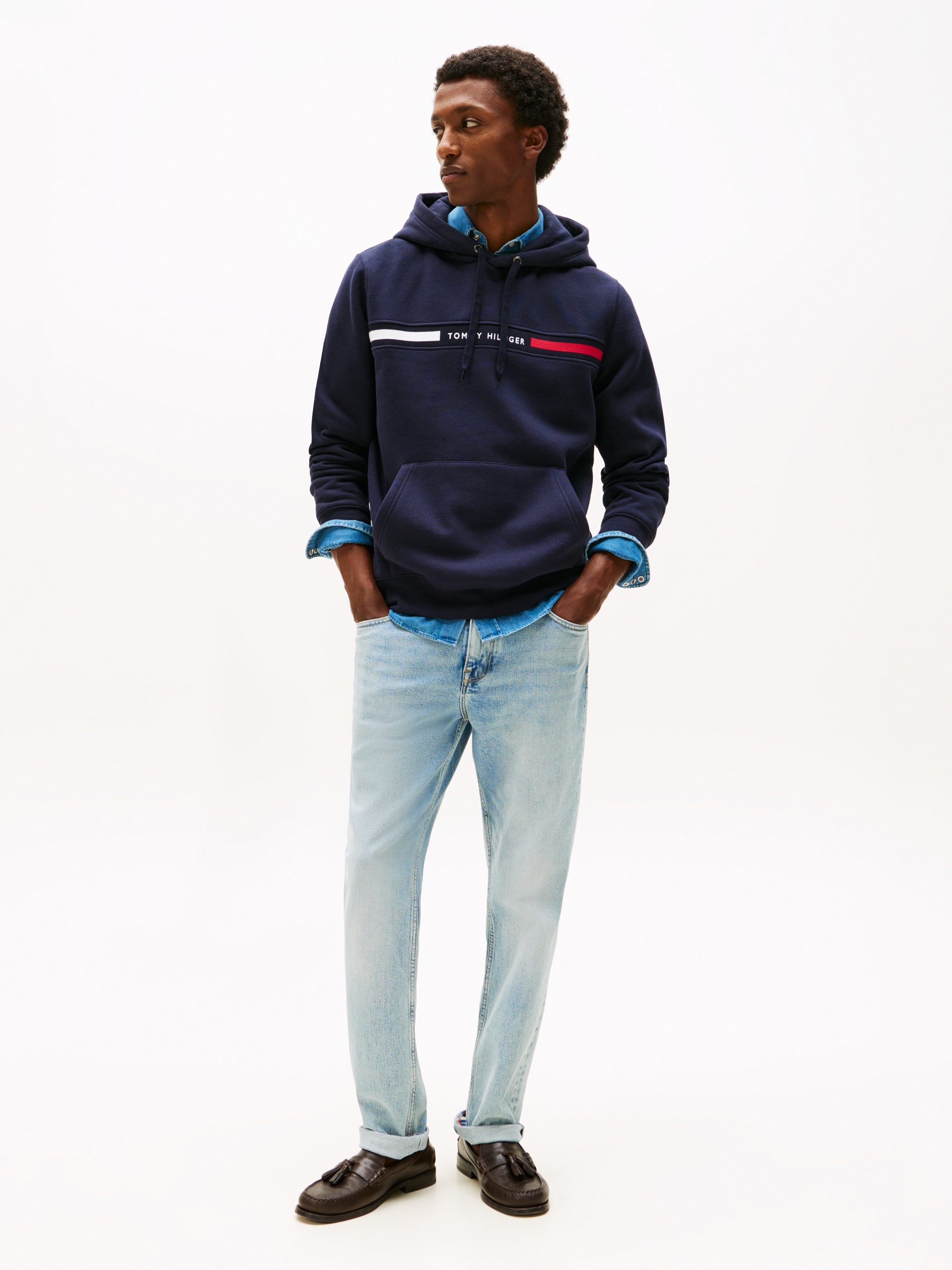 Tommy Hilfiger Kapuzensweatshirt »HILFIGER CHEST INSERT HOODY mit Kapuze und Logoschriftzug«, unifarben, casual, regular fit, Baumwollmix, Kapuze