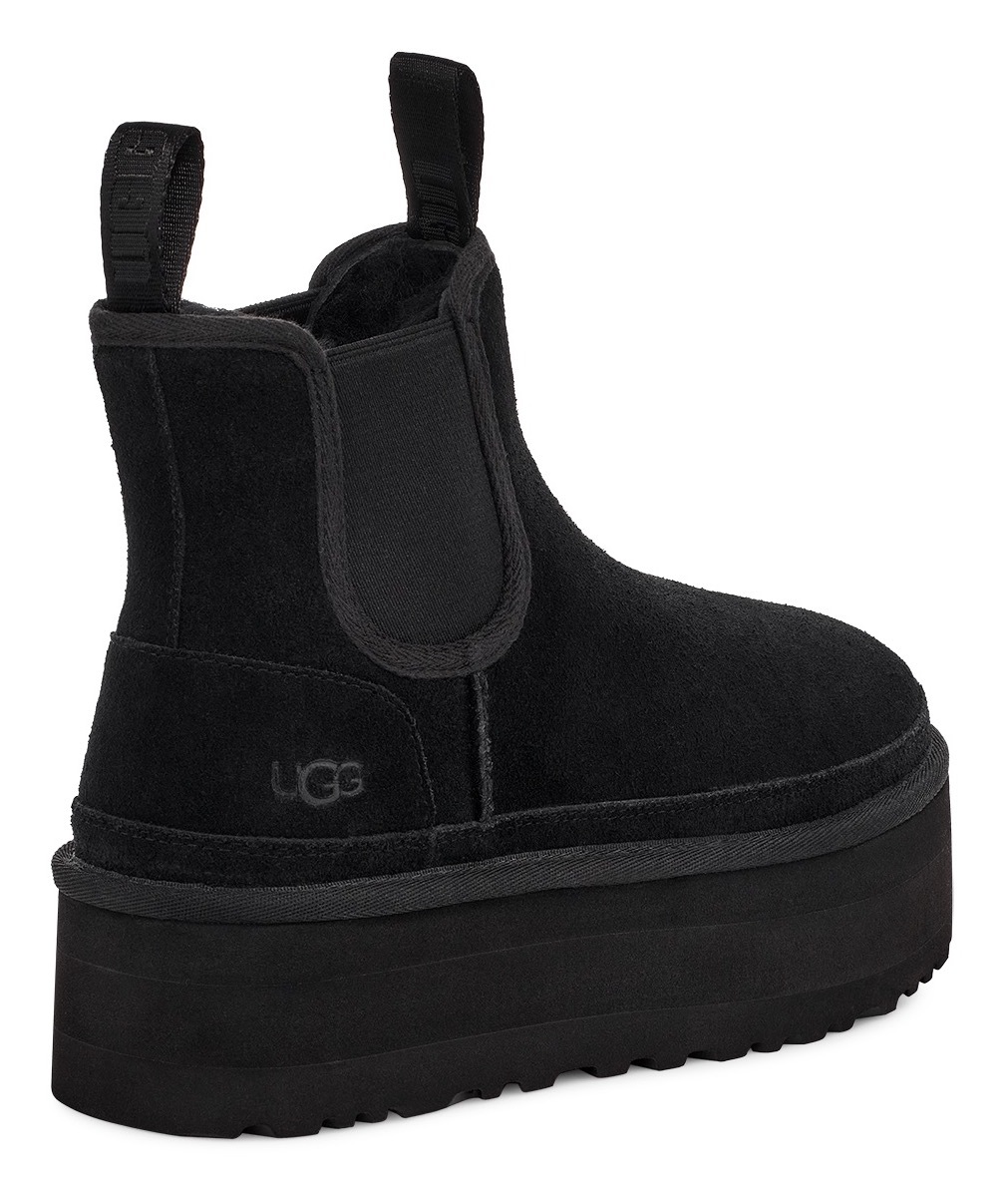UGG Chelseaboots »NEUMEL PLATFORM CHELSEA«, Plateaustiefel, Winterstiefel mit praktischen Anziehlaschen