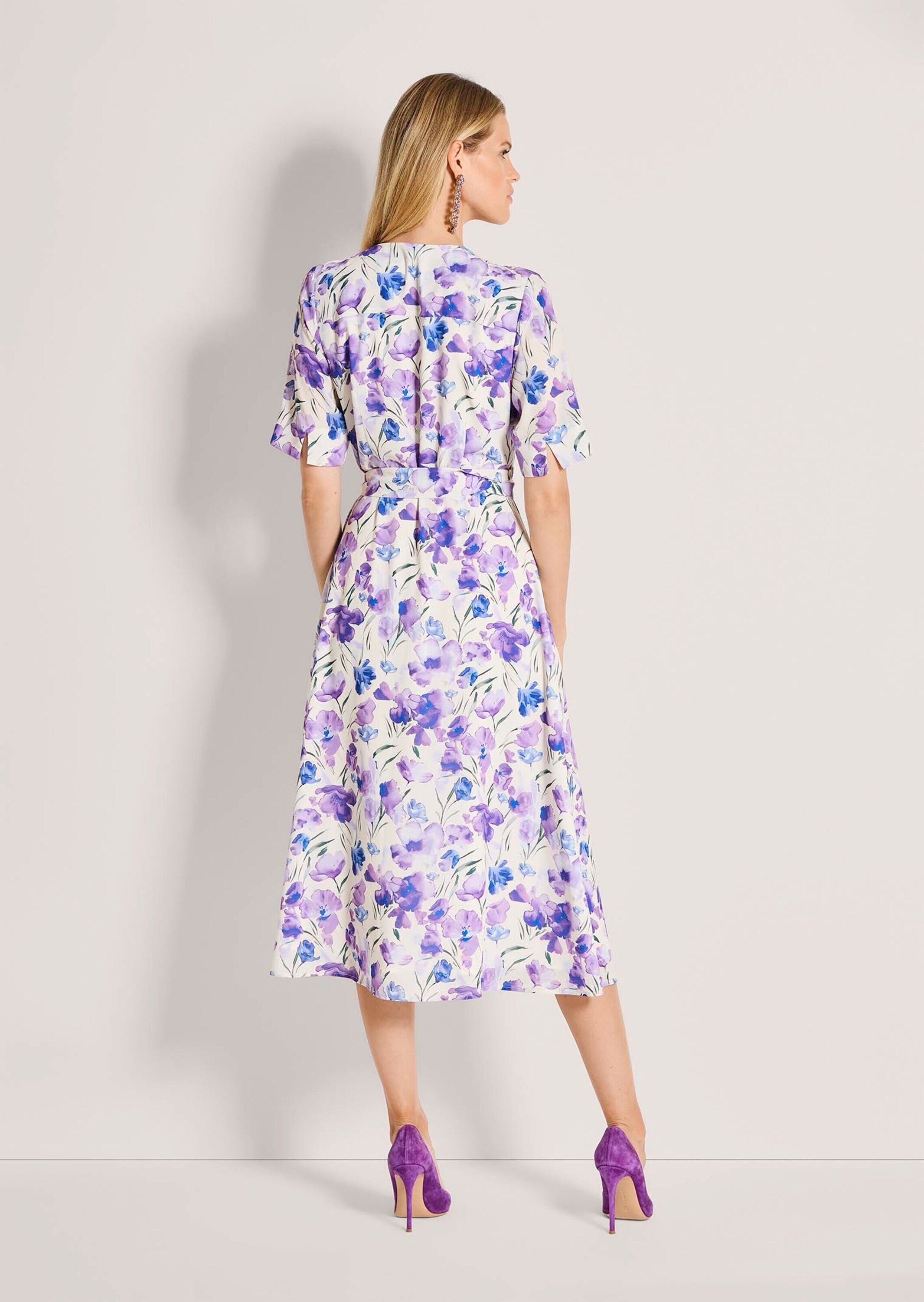 MADELEINE Midikleid »Wickelkleid Druckkleid mit floralem Print«