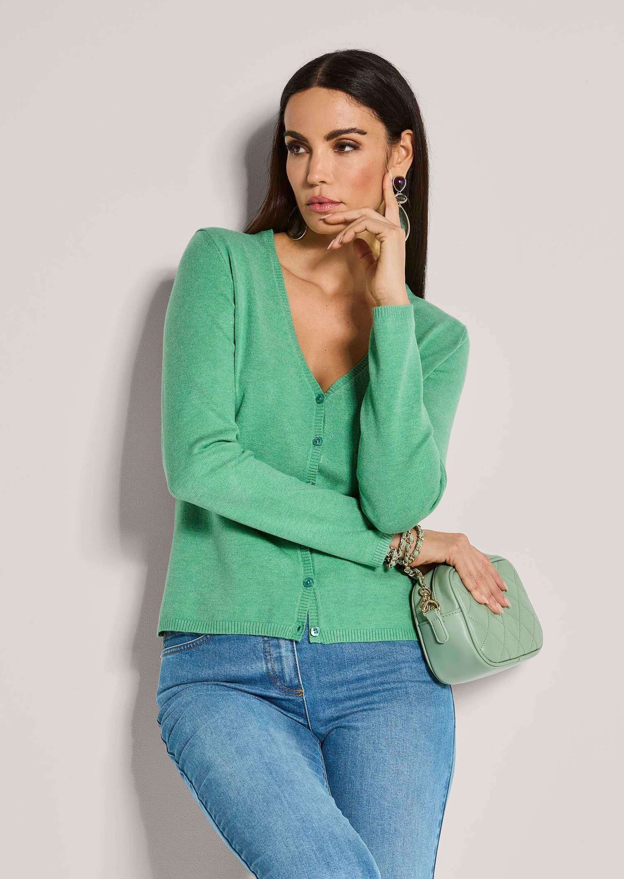 MADELEINE Strickjacke »Strickjacke Langarm Jacke im Feinstrick mit V-Ausschnitt«