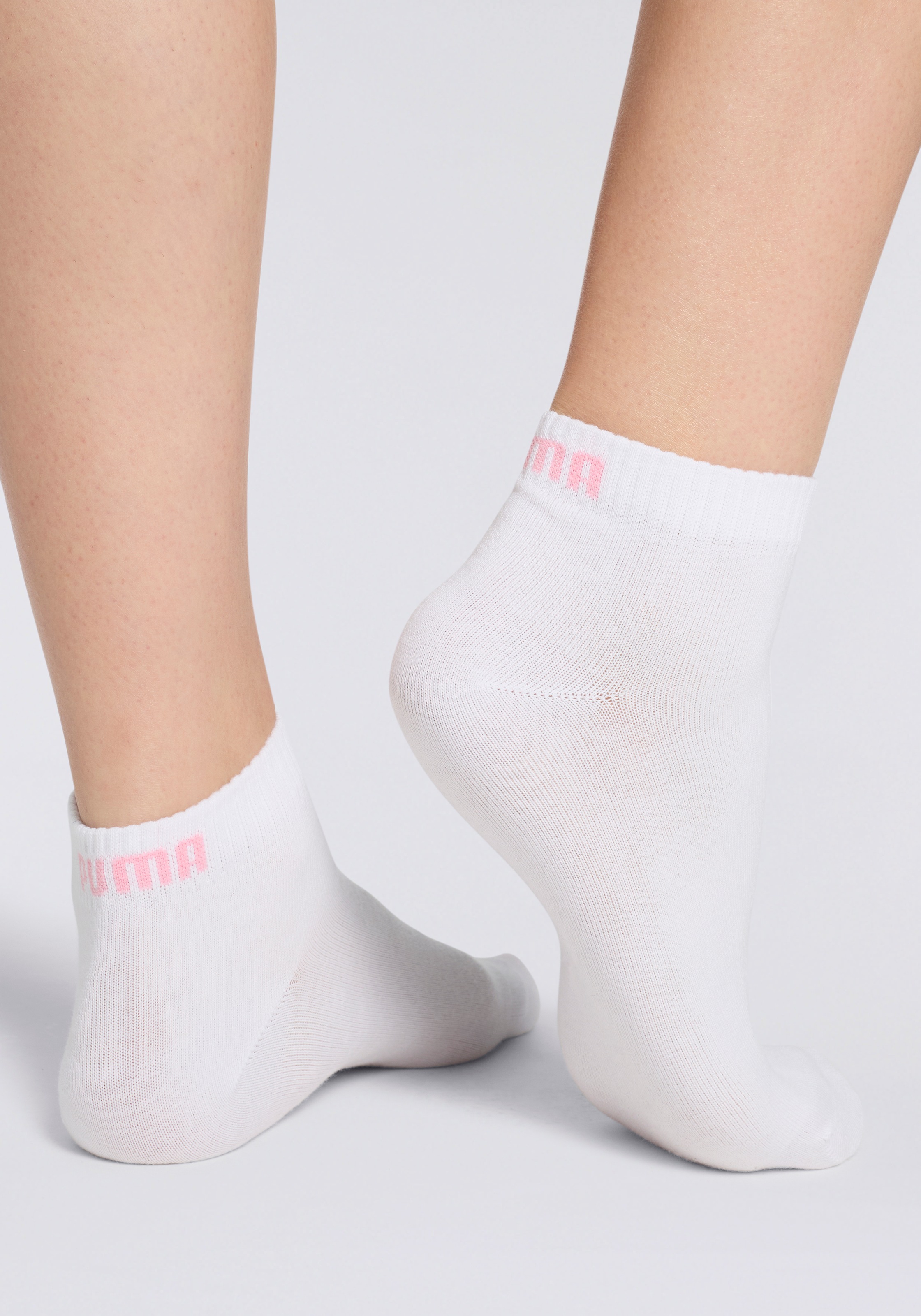 PUMA Kurzsocken »PUMA UNISEX QUARTER PLAIN 3P« 3 Paar tlg. Atmungsaktiv, Rippenbündchen, weiche Baumwollmischung