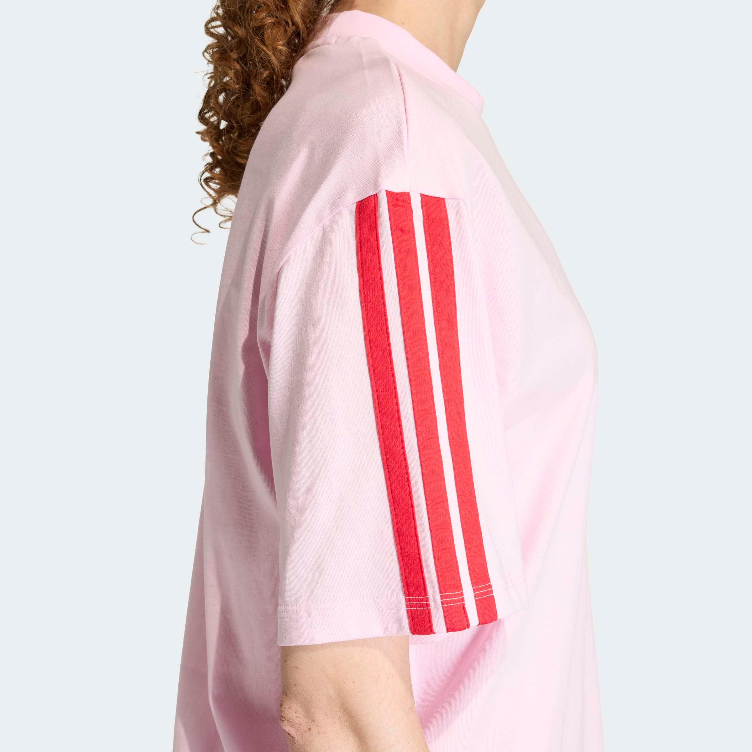 adidas Sportswear T-Shirt »W 3S SJ BF T« lockere Passform, Kurzarmdesign, sportlicher Stil, aus Baumwolle