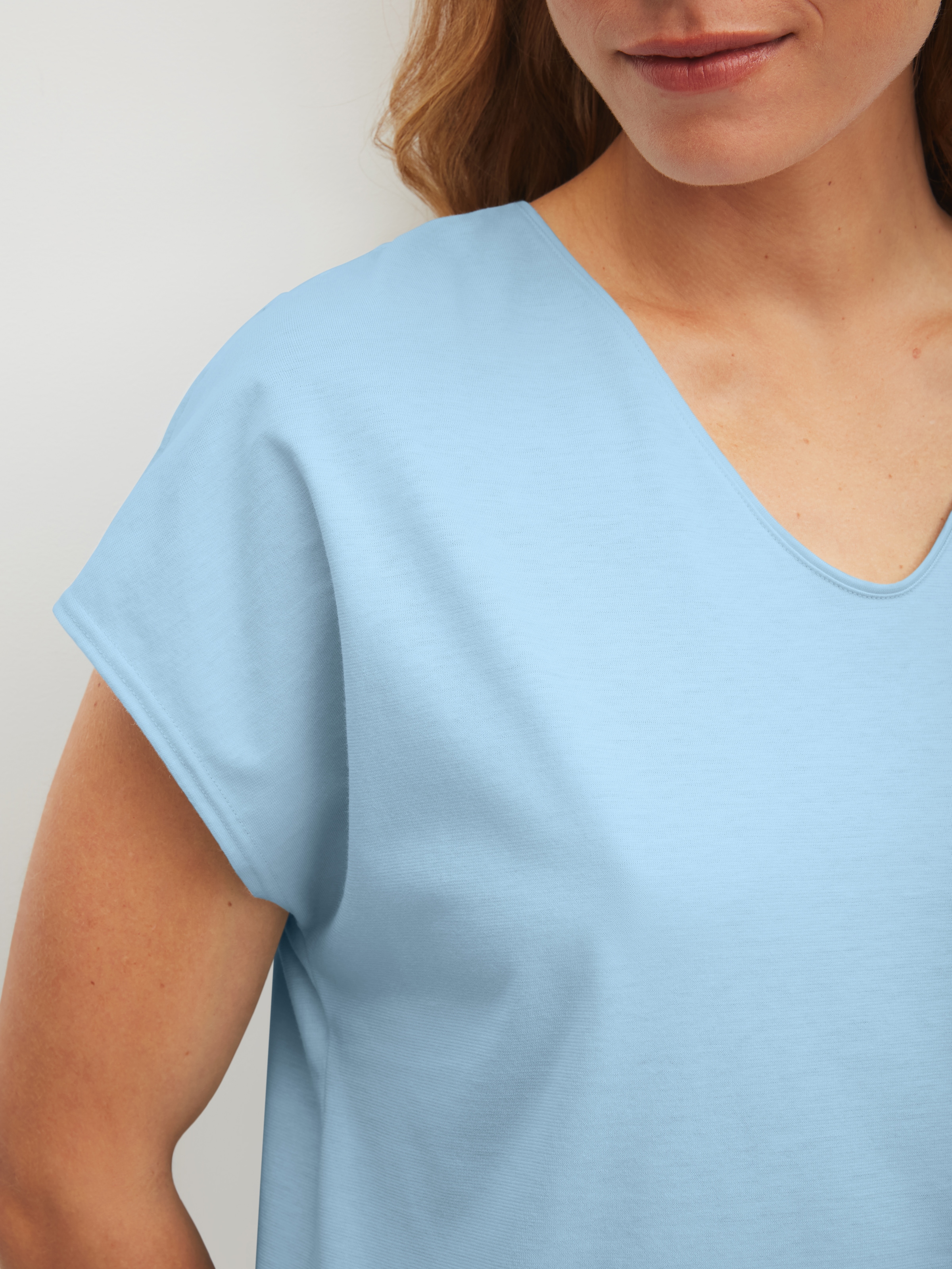 CALIDA Shorty »Lovely Nights« 2 mit V-Ausschnitt und kurzen Ärmeln, weiche Single-Jersey Qualität