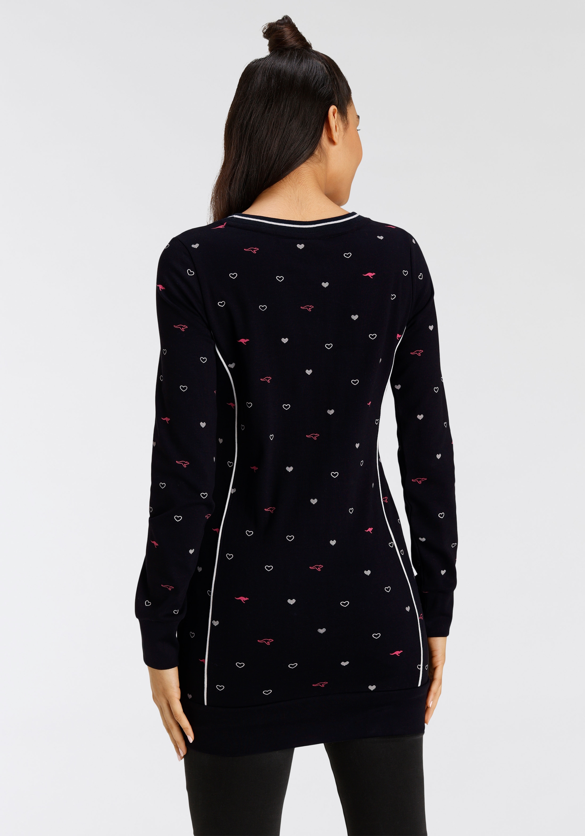 KangaROOS Sweater, Langarm, figurbetont, aus Interlock-Baumwolle, mit Nahttaschen